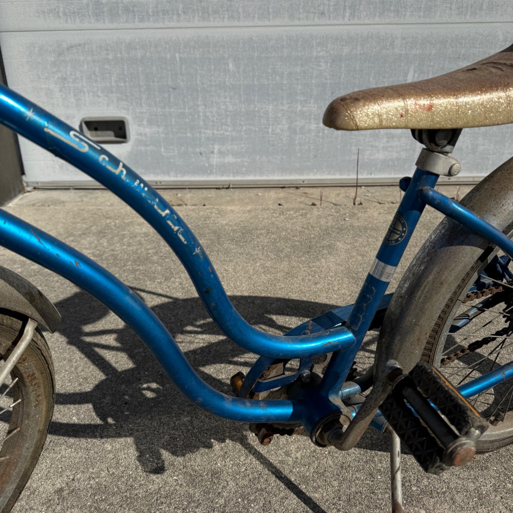 Vintage 1980s Schwinn Lil Chik Stingray Muscle Bike Banana Seat Blue