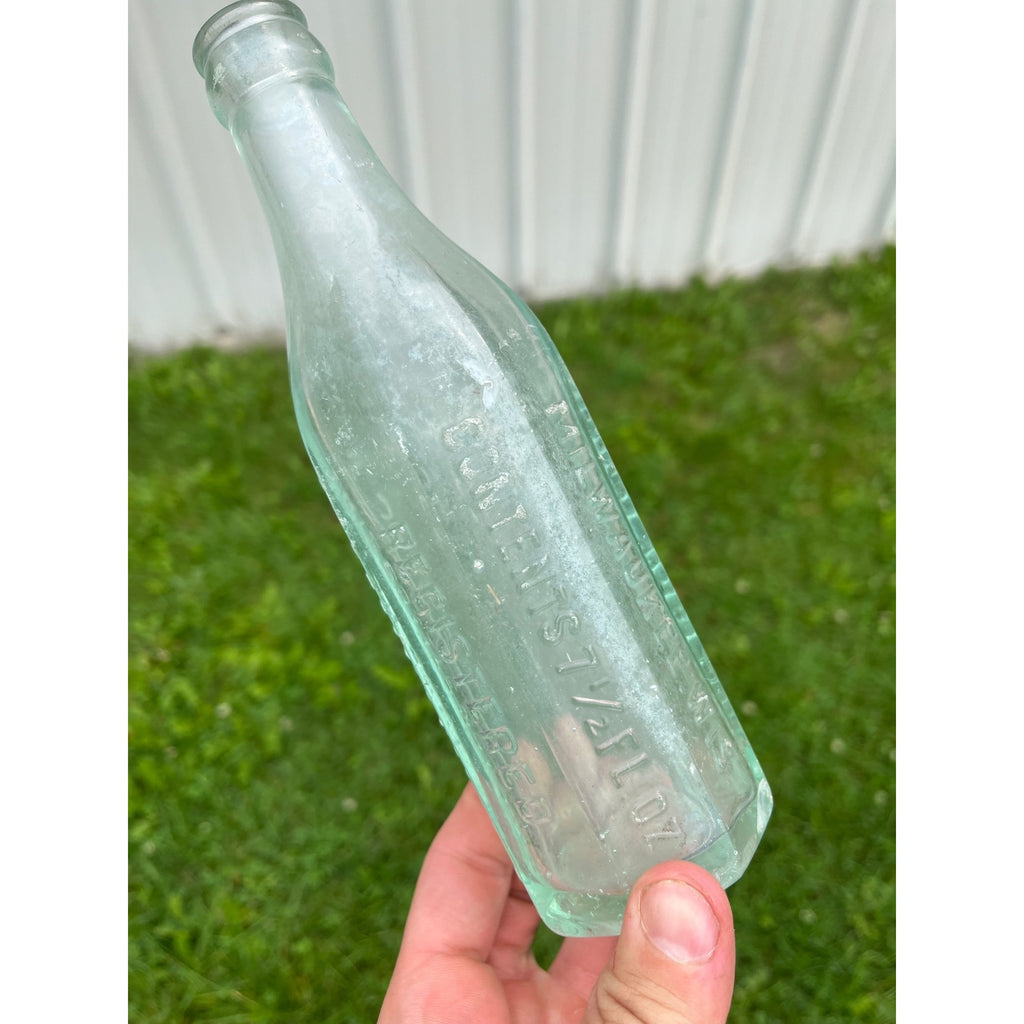 Vintage John Graf Co. Soda Bottle 7.5 Ounce Milwaukee, WI Octagonal