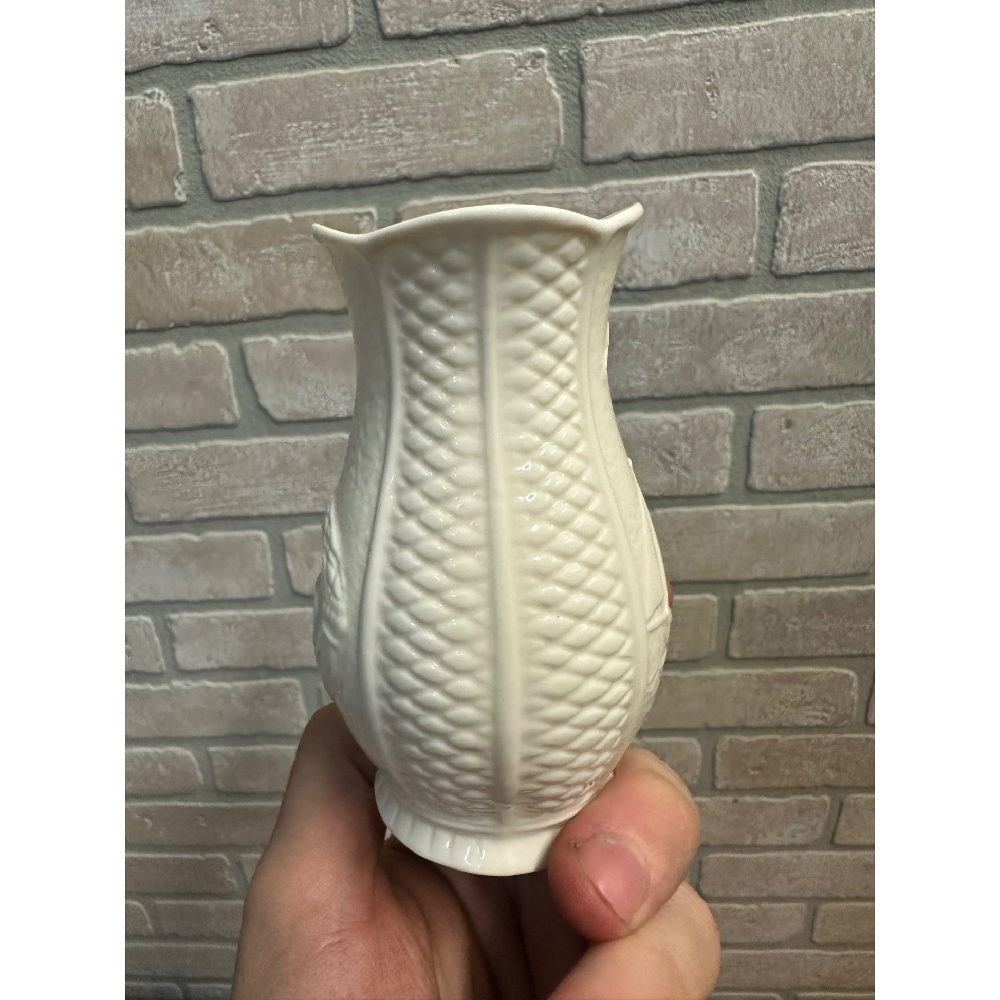 Belleek Pottery Galway Heritage Centre Vase - Claddagh & Sailboat VASE Souvenir