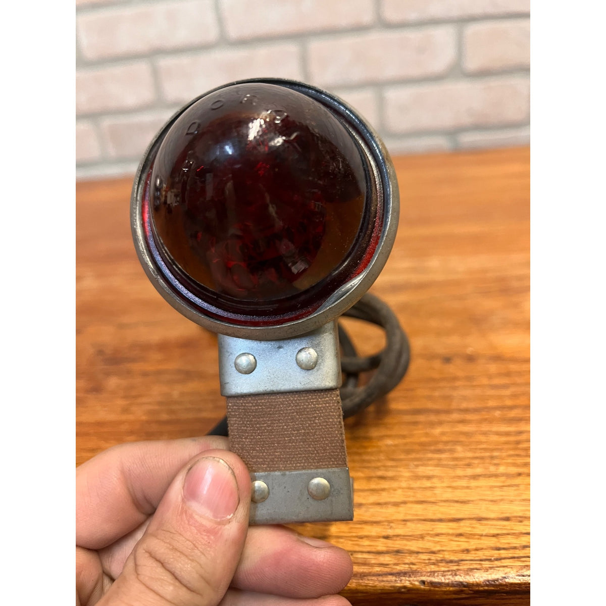 Vintage Do-Ray Red Glass Beehive Bullet Warning Light Lamp Signal Auto Truck Cord Mount Doray