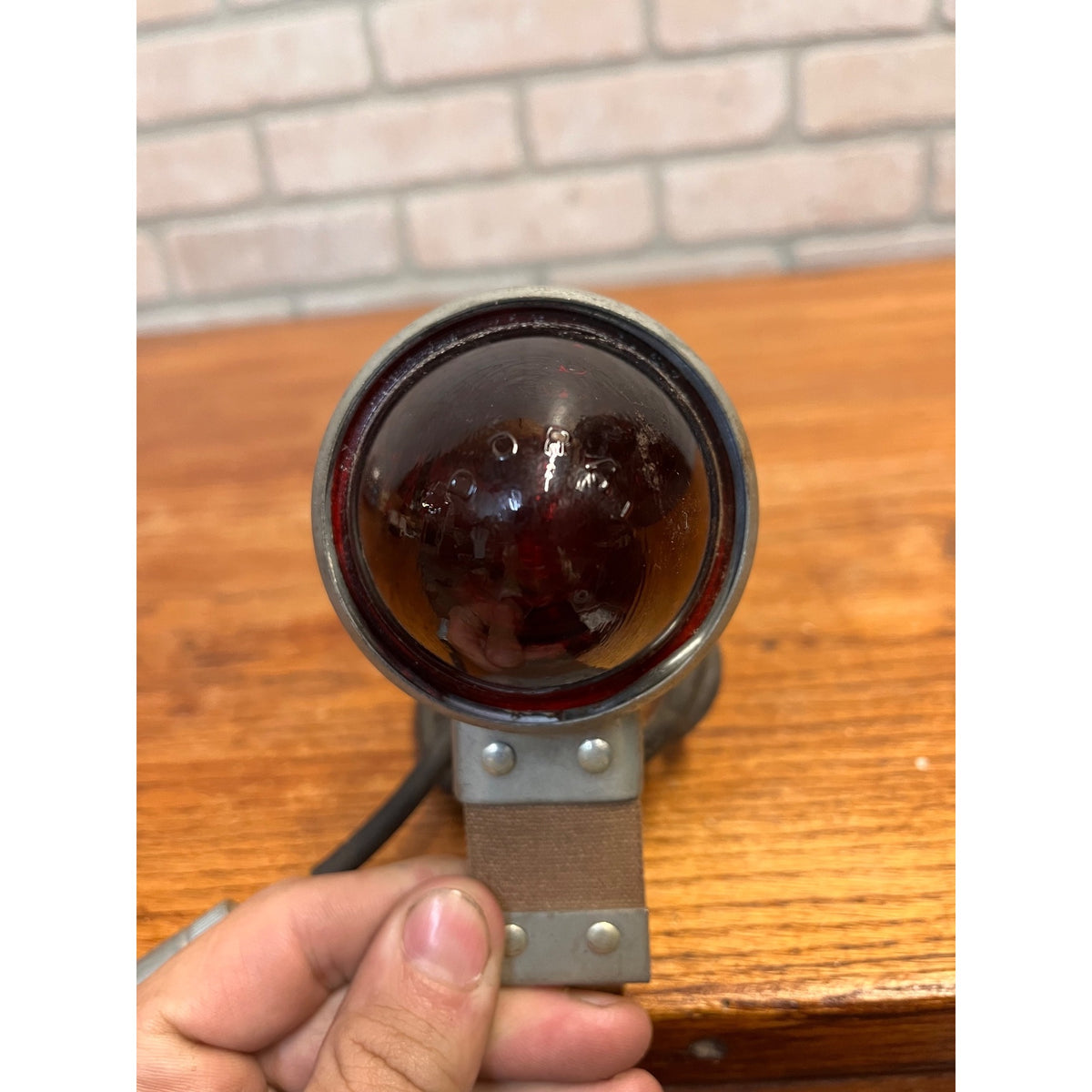 Vintage Do-Ray Red Glass Beehive Bullet Warning Light Lamp Signal Auto Truck Cord Mount Doray