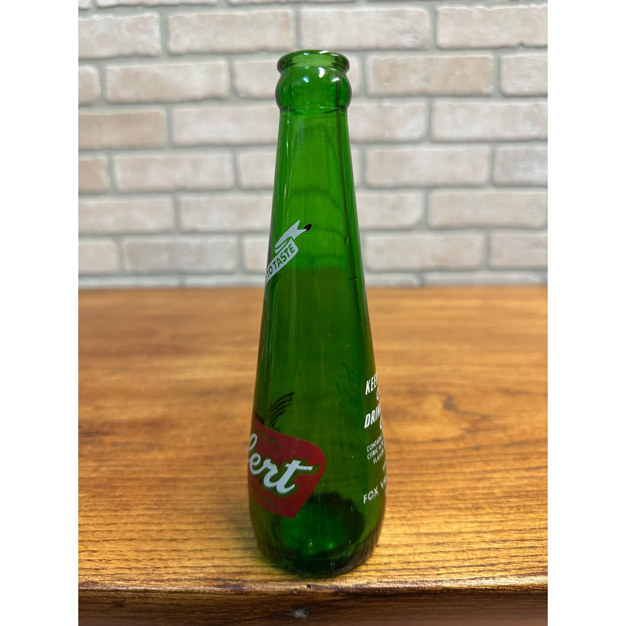 RARE Vintage ALERT Fox Valley Beverage Co. -- Neenah, Wis -- ACL Soda Bottle