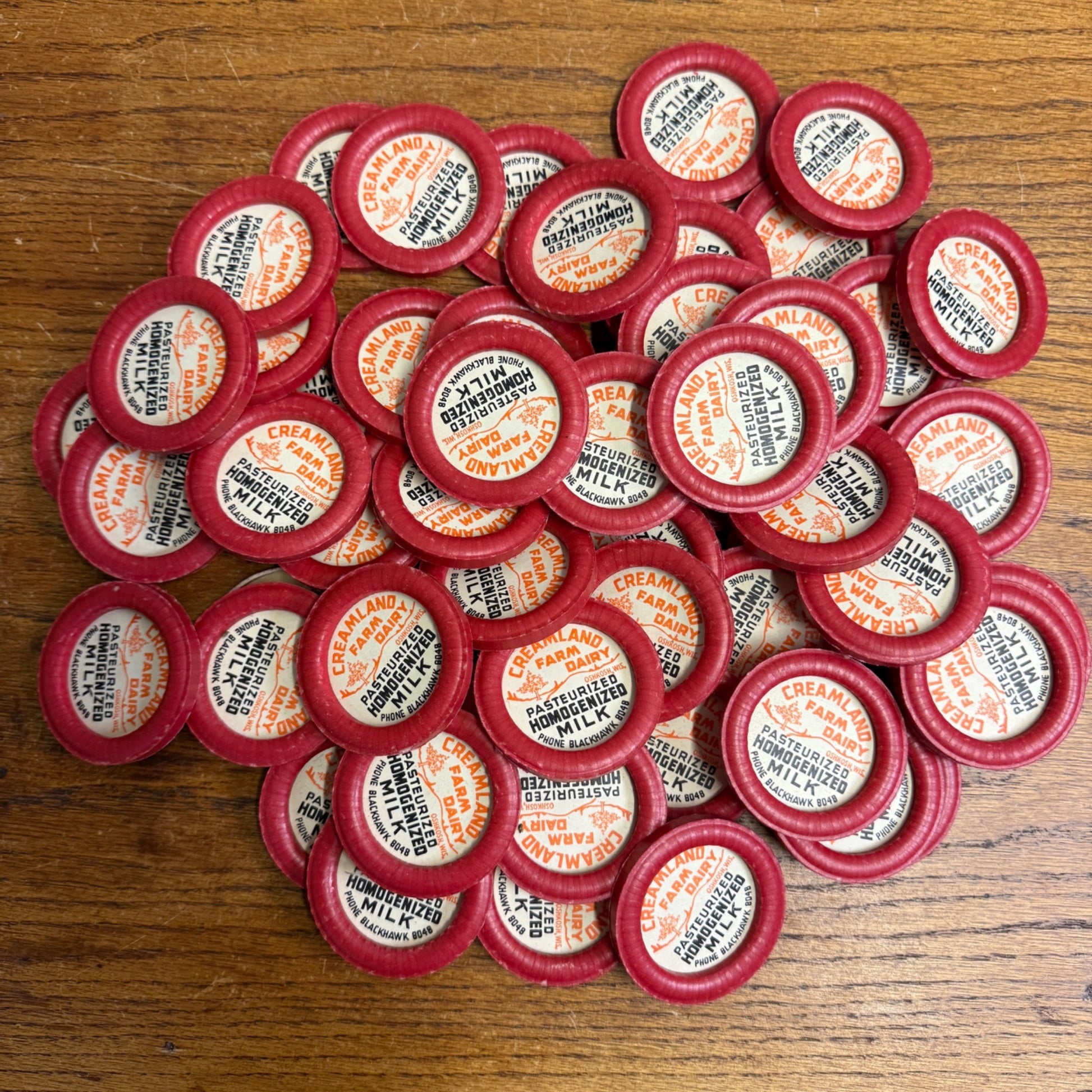 Milk Bottle Cap - Creamland Dairy Products Farm - Oshkosh Wisconsin WI Wis - Advertising