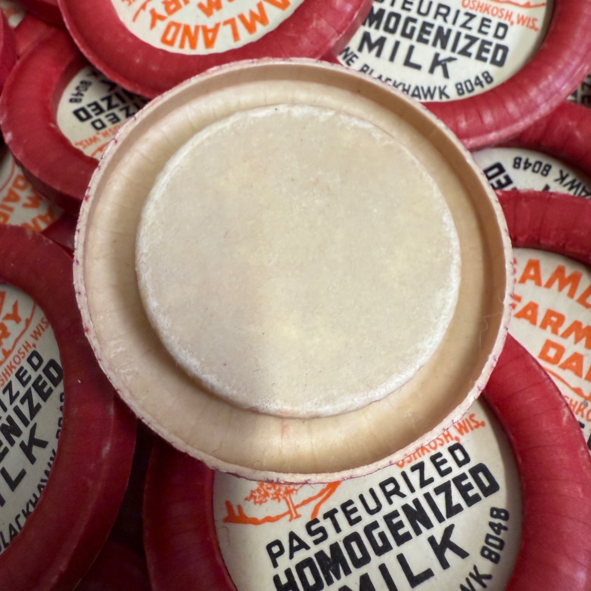 Milk Bottle Cap - Creamland Dairy Products Farm - Oshkosh Wisconsin WI Wis - Advertising