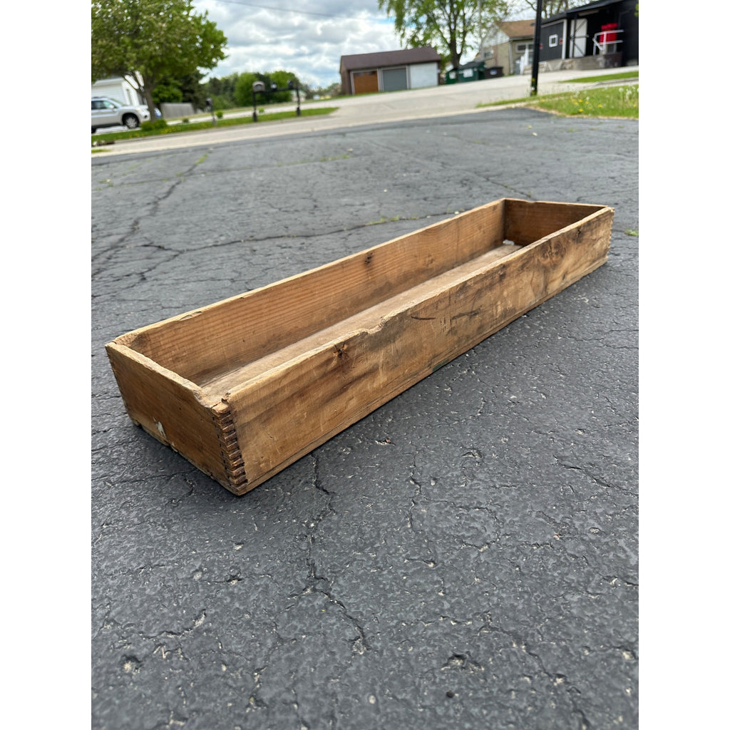 Antique Primitive Long Dovetailed Shipping Crate Box Primitive Staging Riser