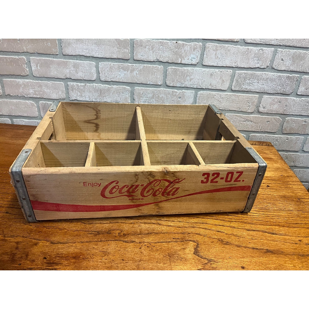 Vintage 1970s Coke Coca Cola Soda 12 Bottle 32oz Wooden Wood Crate Carrier