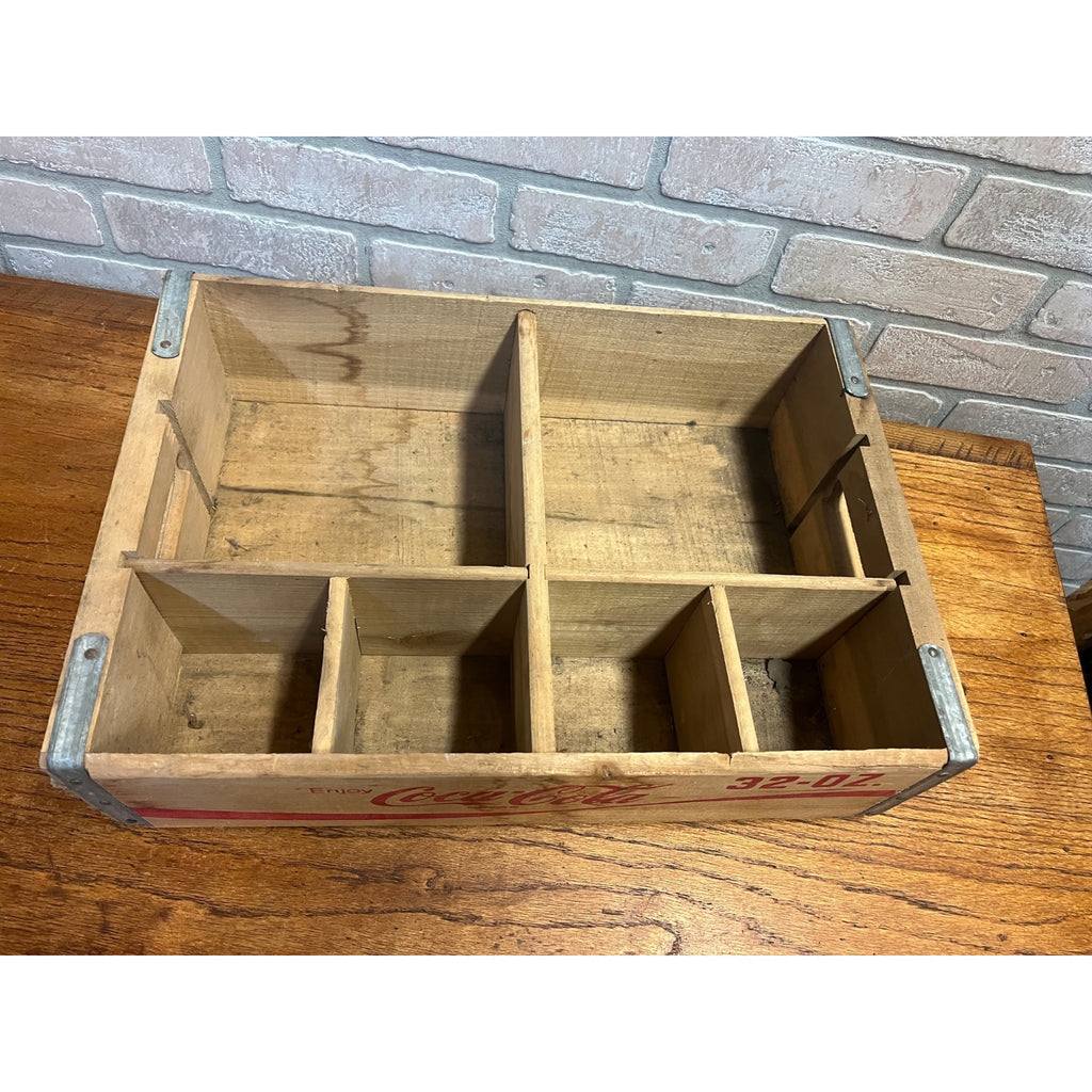 Vintage 1970s Coke Coca Cola Soda 12 Bottle 32oz Wooden Wood Crate Carrier