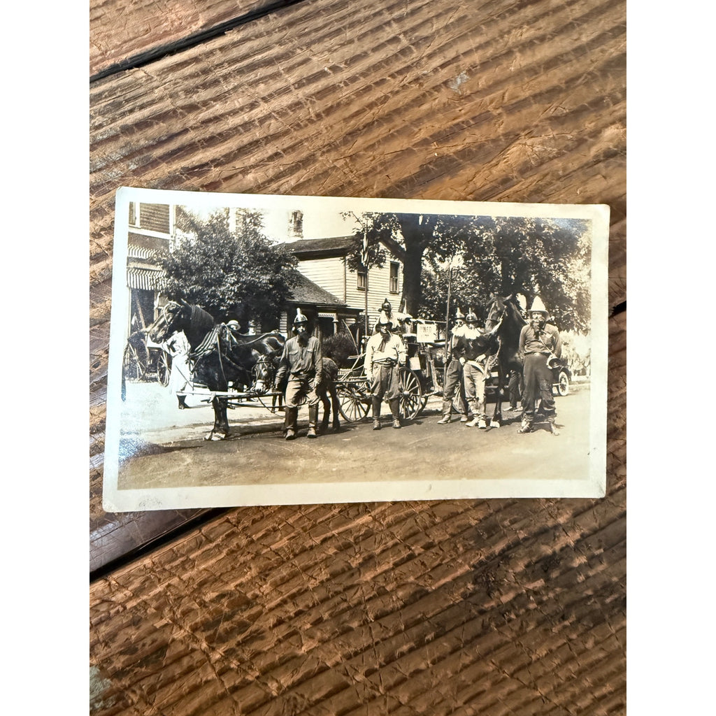 1920s Snapshot Photograph Port Washington Wis Fire Department ? Firemen 1923