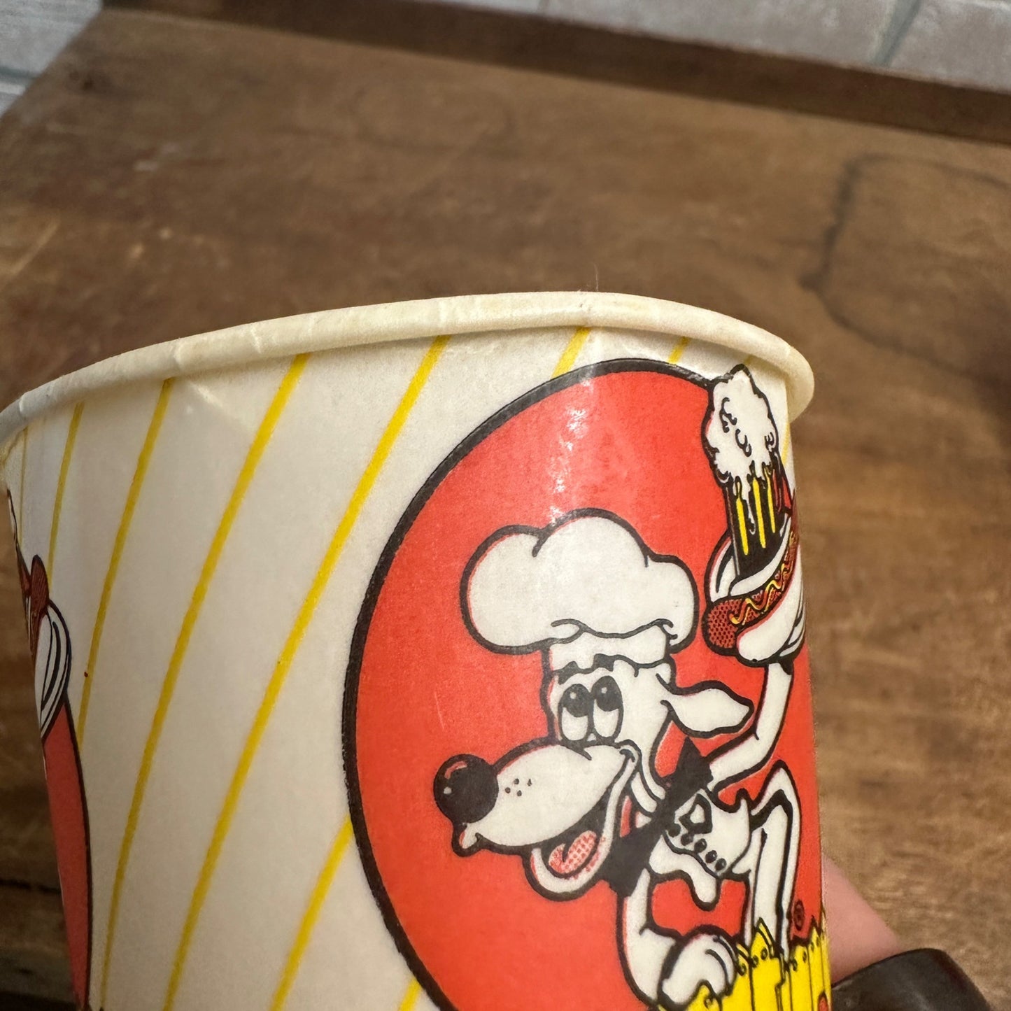 VINTAGE 1950'S DOG N SUDS WAX PAPER CUP PROMOTIONAL SODA POP