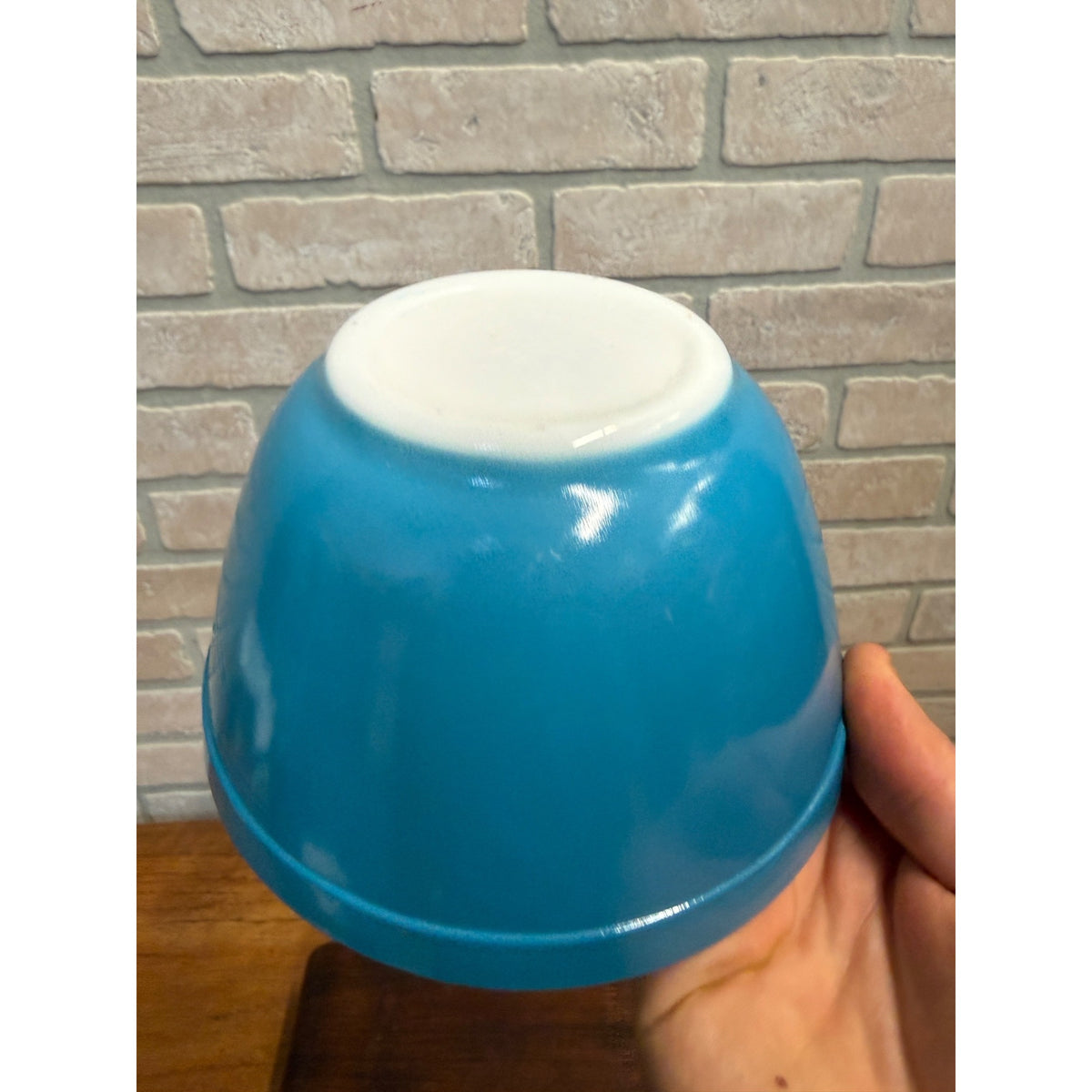 Vintage Set of Two Pyrex Ovenware Painted Milk Glass Bowls Red No. 402 and Blue No. 401 MCM Serveware USA