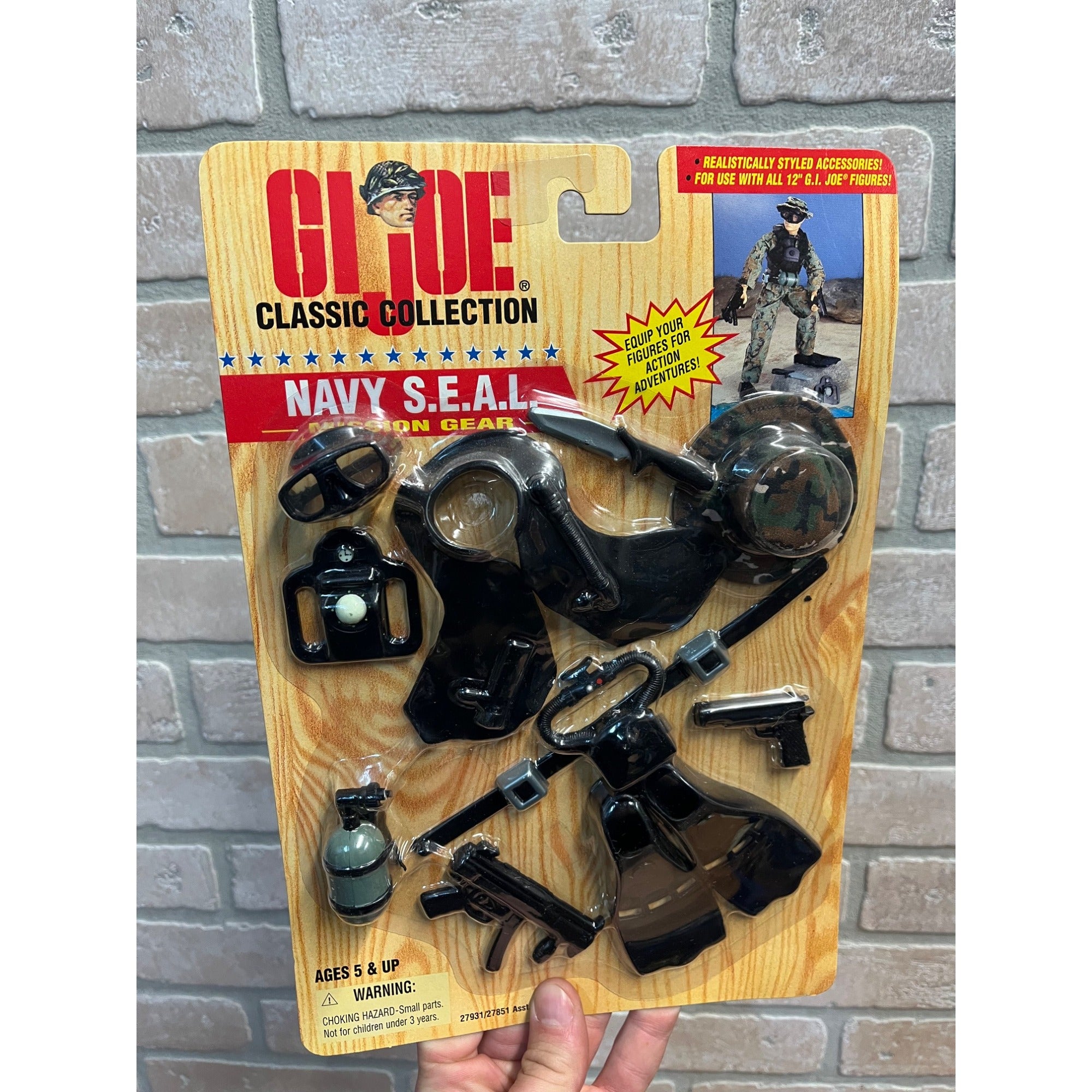 Vintage GI Joe Classic Collection Navy Seal Mission Gear NOS NEW Hasbro 1997
