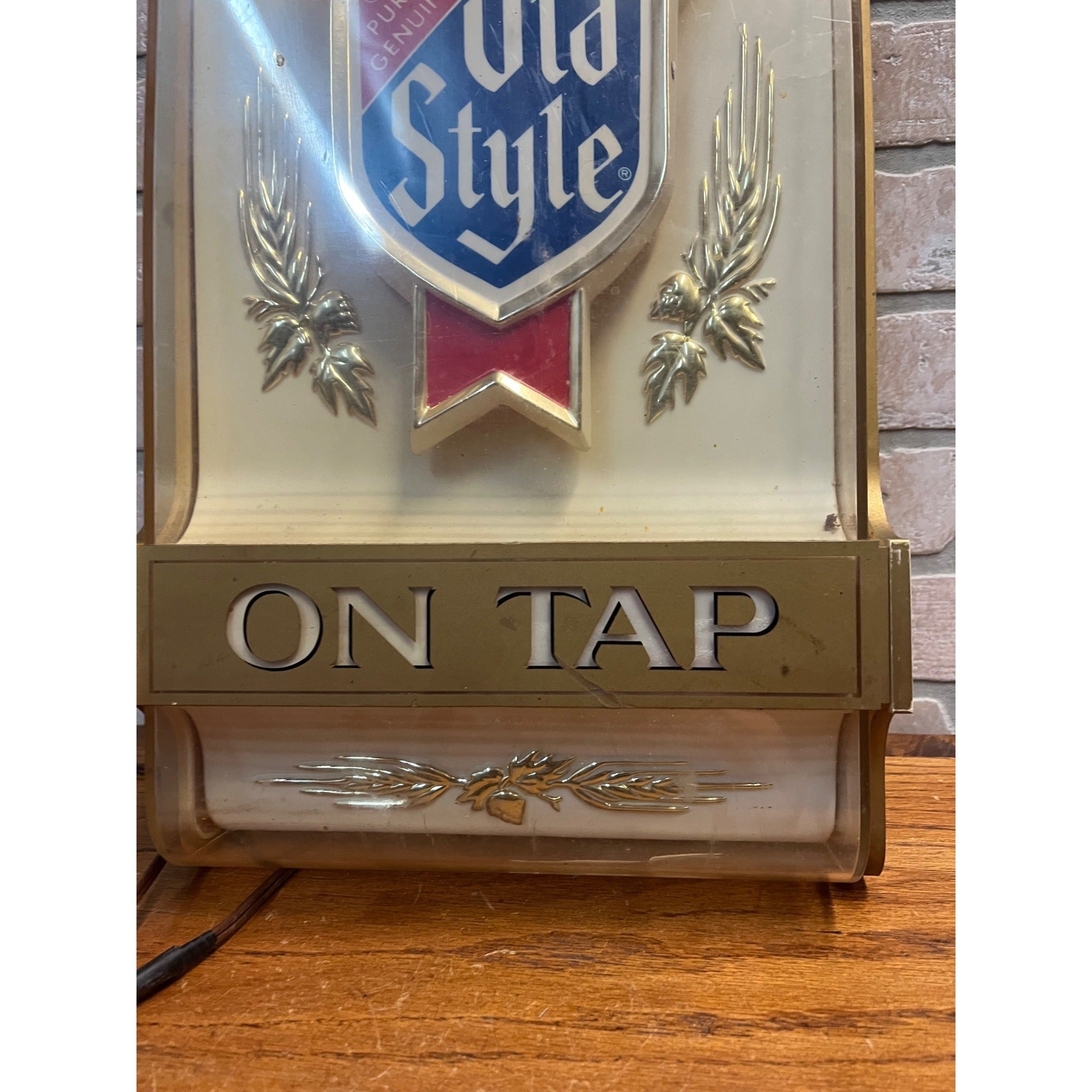 Vintage 1984 Heilman's Old Style Beer Lighted Bar Sign Wisconsin ON TAP - As-Is