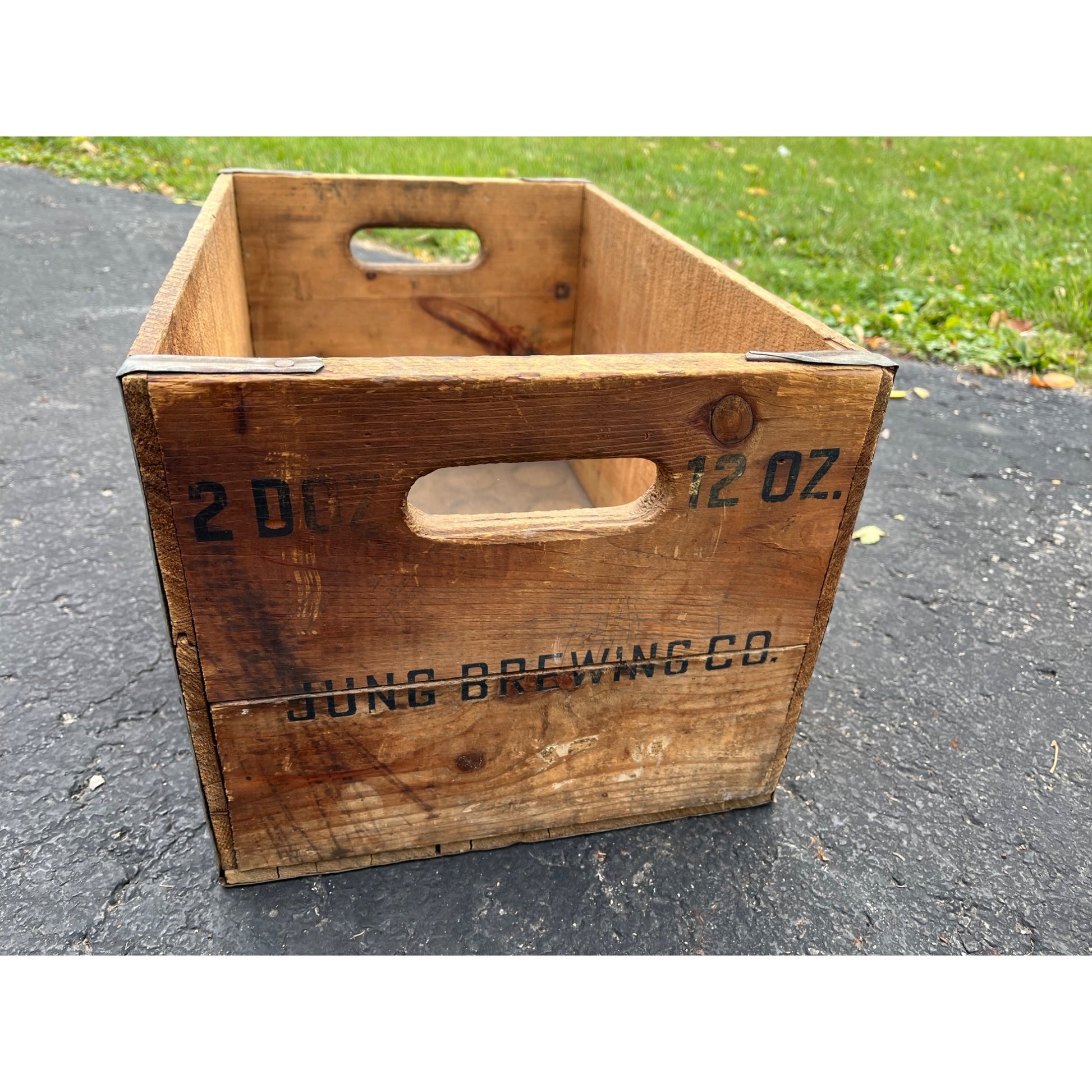 Vintage Jung Brewing Co. Random Lake WI Wooden Beer Crate Bottle Case