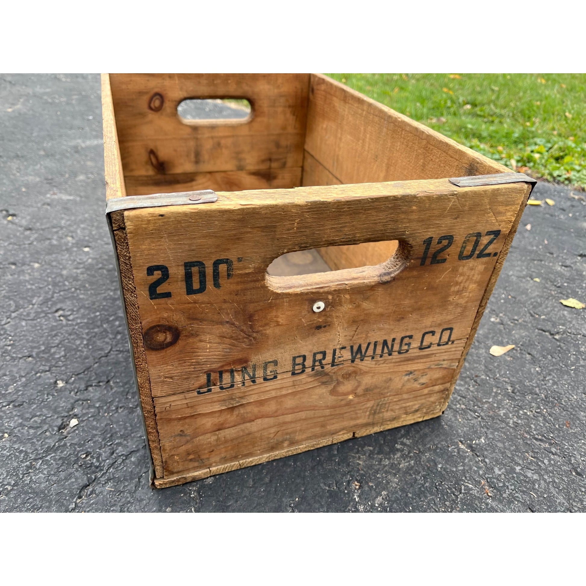 Vintage Jung Brewing Co. Random Lake WI Wooden Beer Crate Bottle Case