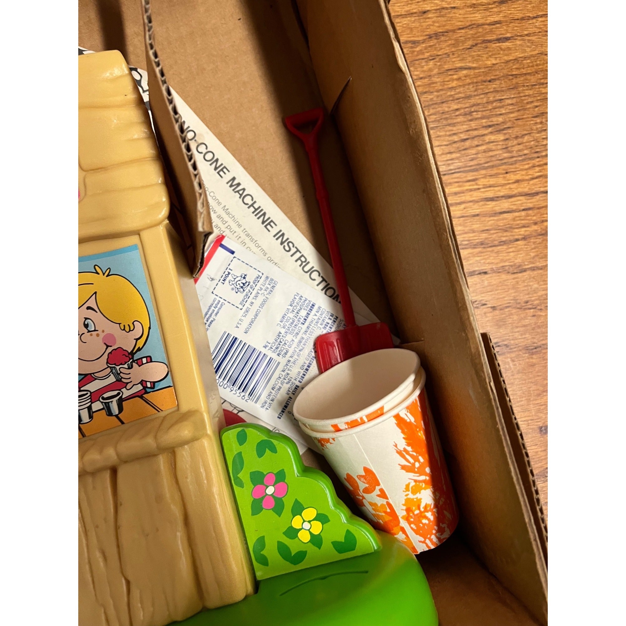 Vintage 1984 Kool Aid Snow Cone Machine with Original Box