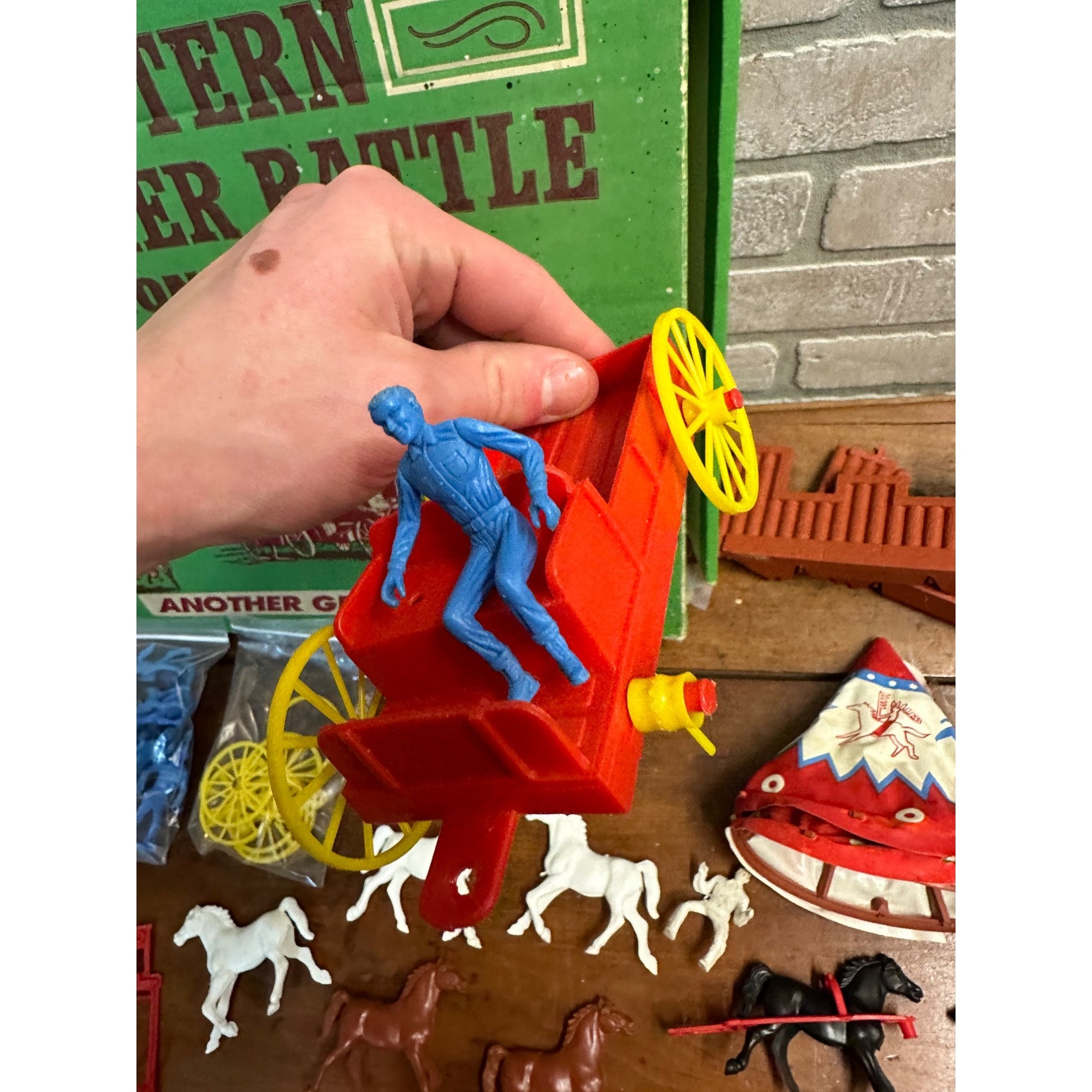 Vintage 1960s Grant Plastic Western Frontier Battle Playset Cowboy Horse Fort
