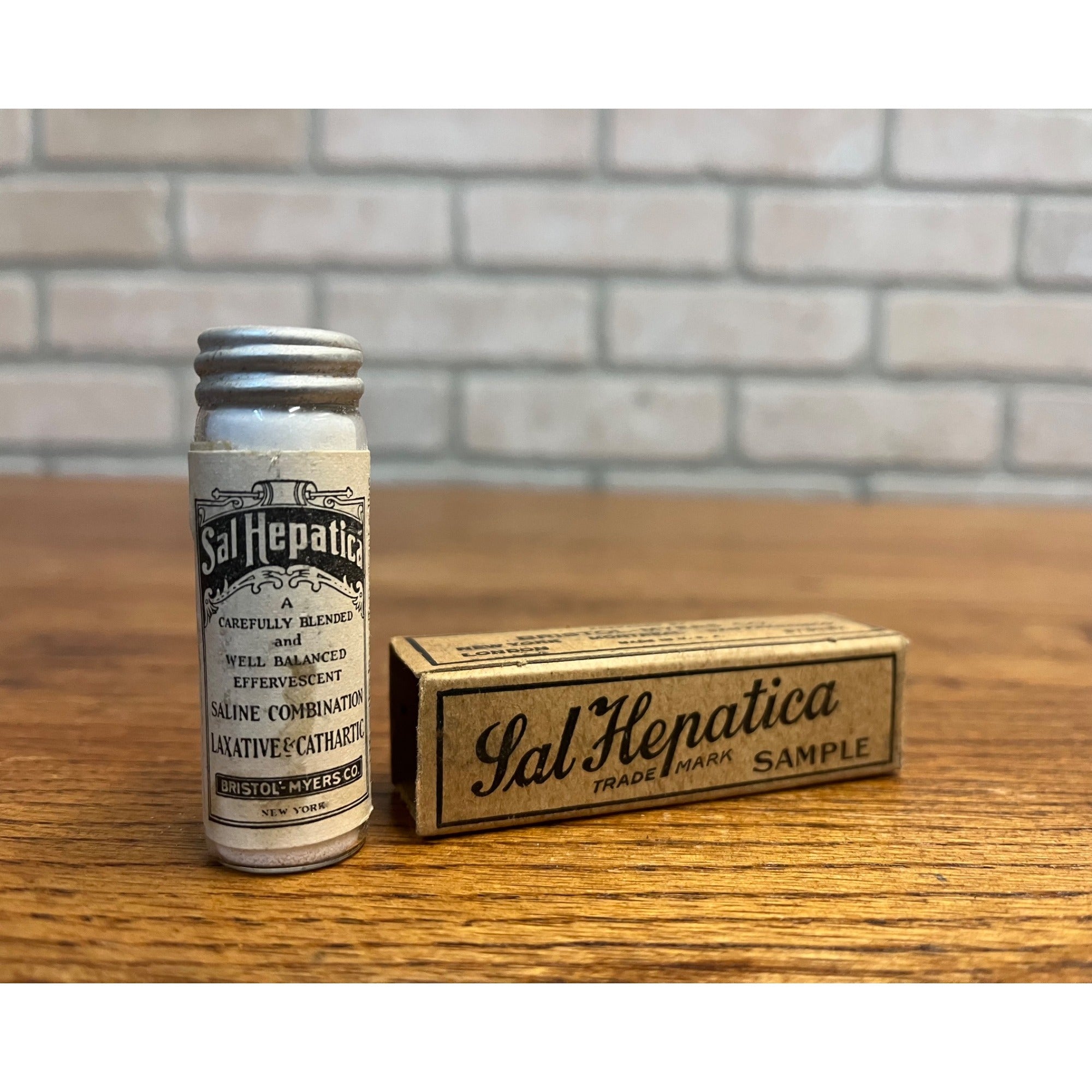 Vintage NOS 1930s Sal Hepatica Sample Glass Medicine Bottle & Box Laxative