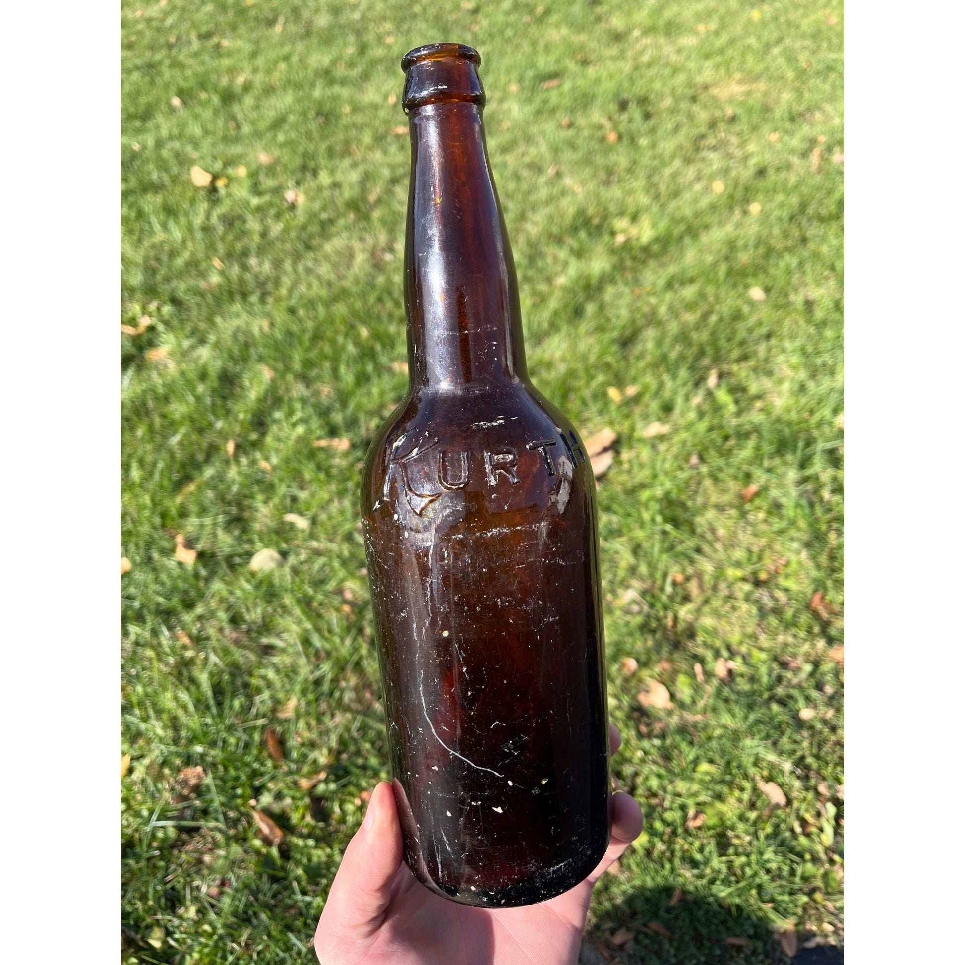 Vintage Kurth Brewing Co. Columbus Wisconsin QUART Pre-Pro Amber Beer Bottle