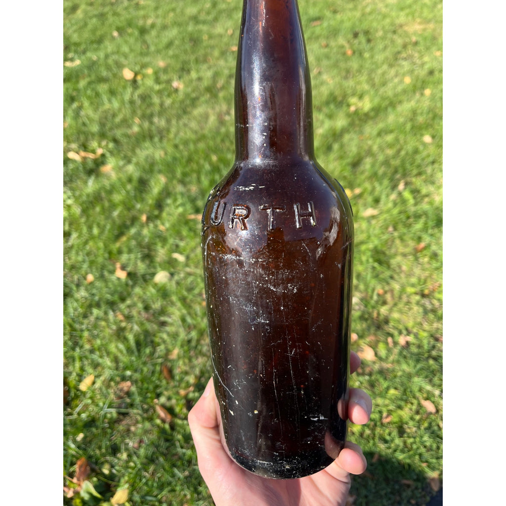 Vintage Kurth Brewing Co. Columbus Wisconsin QUART Pre-Pro Amber Beer Bottle
