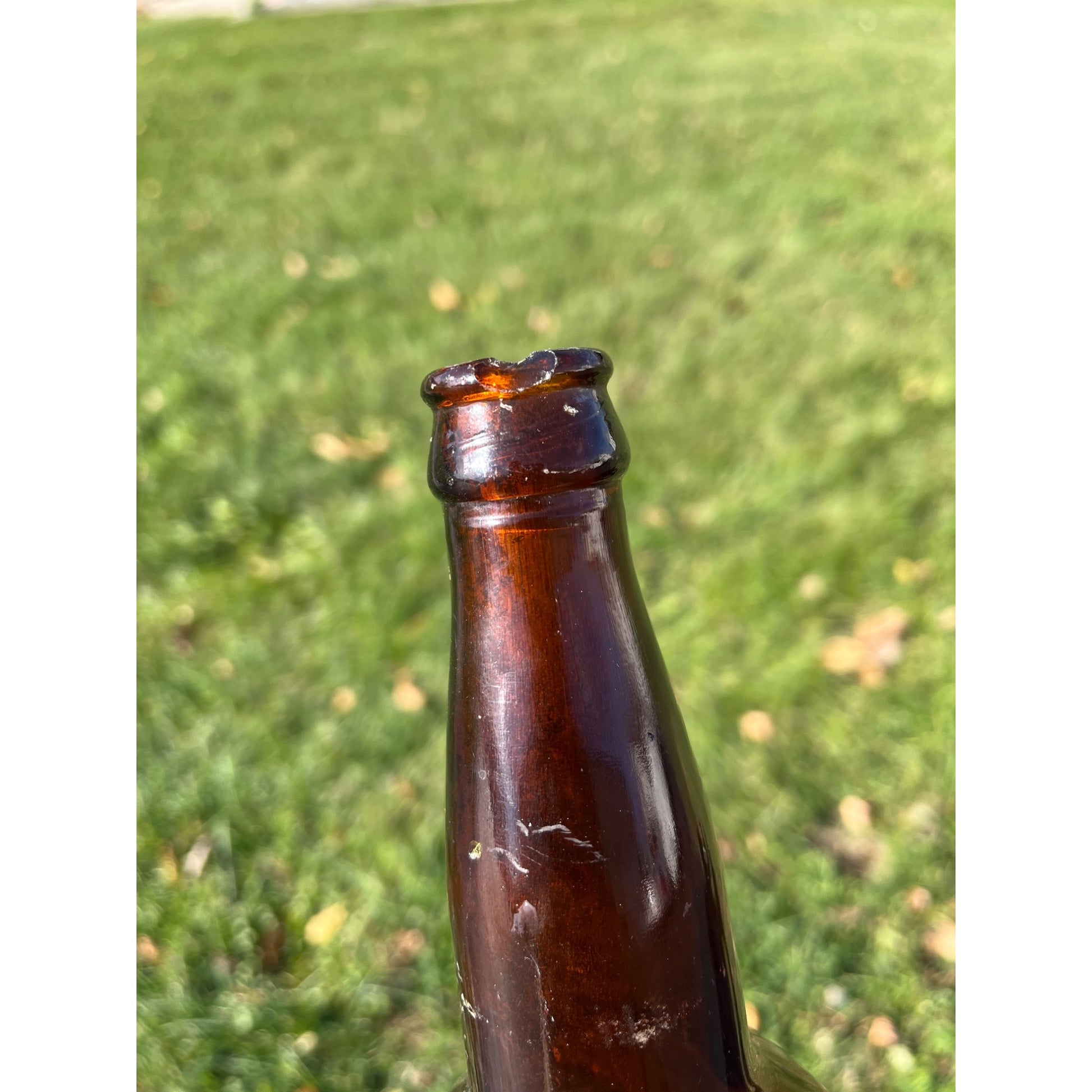 Vintage Kurth Brewing Co. Columbus Wisconsin QUART Pre-Pro Amber Beer Bottle