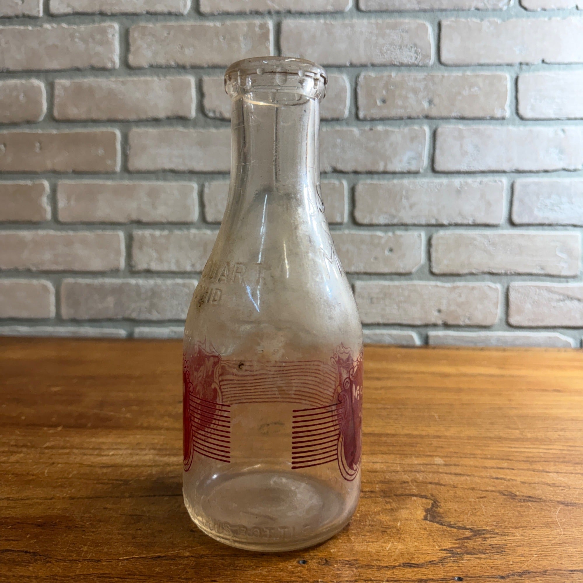 Vintage Meadow Gold Milk Silver Seal Quart Milk Bottle Dairy Glass