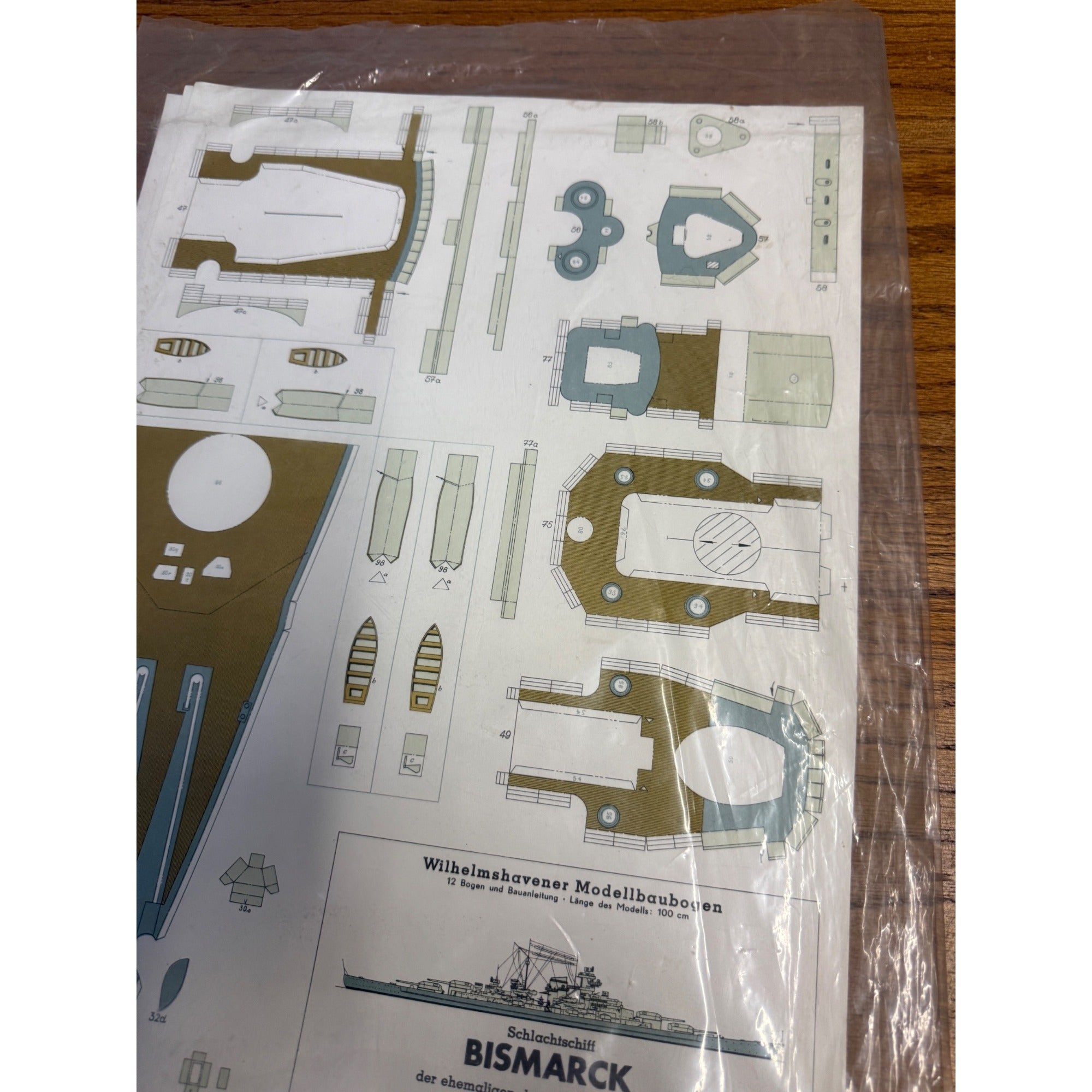 Wilhelmshavener 1:250 scale German battleship Bismarck paper model NEW