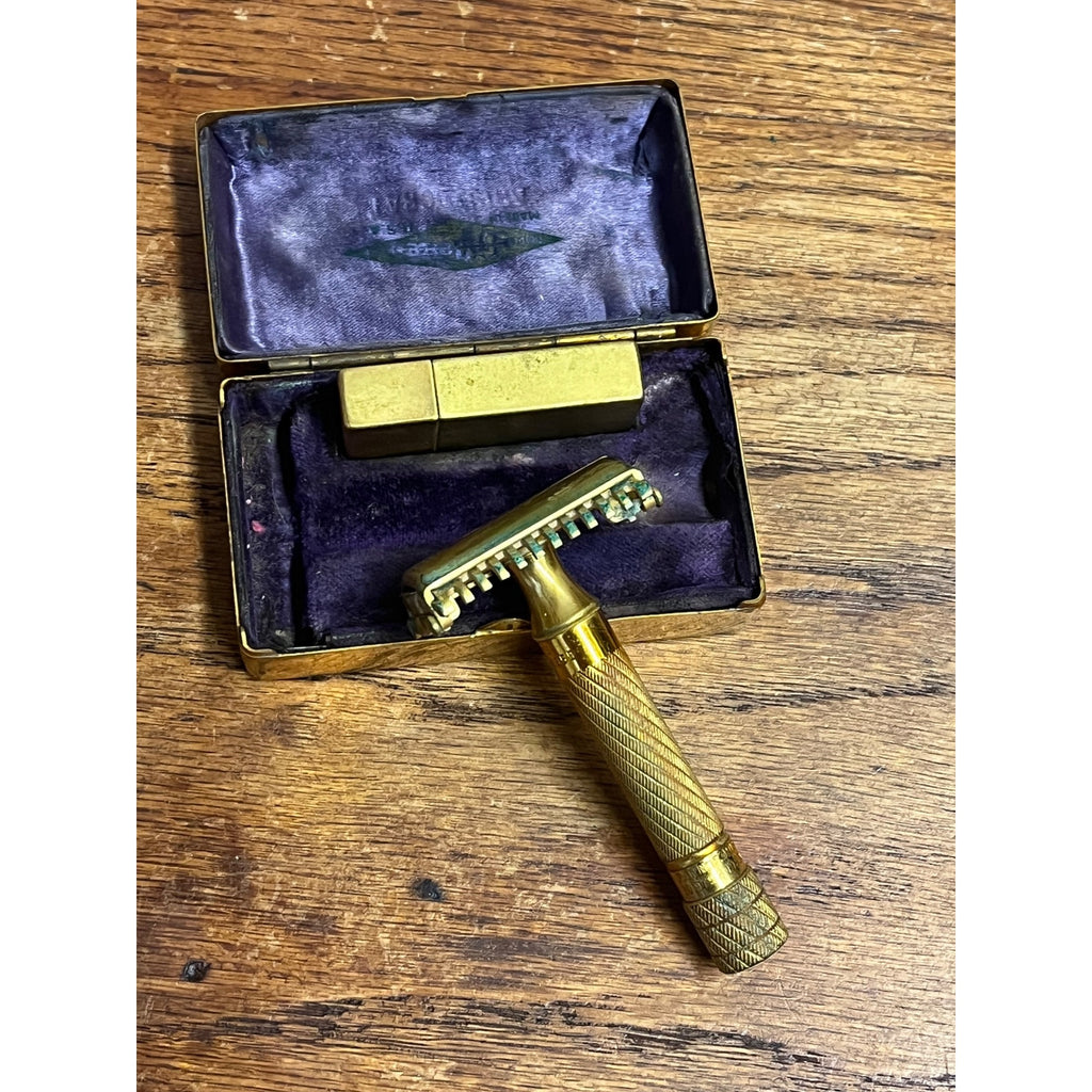 Vintage 1934 Gillette Aristocrat Gold Safety Razor Christmas DeLuxe Brass Box
