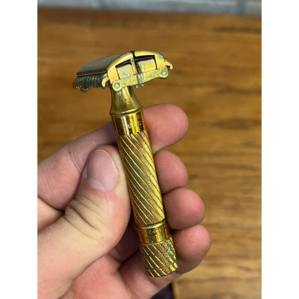Vintage 1934 Gillette Aristocrat Gold Safety Razor Christmas DeLuxe Brass Box
