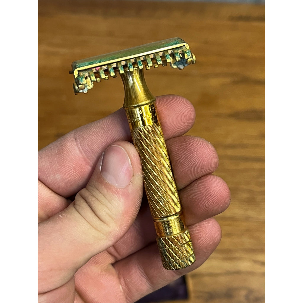 Vintage 1934 Gillette Aristocrat Gold Safety Razor Christmas DeLuxe Brass Box