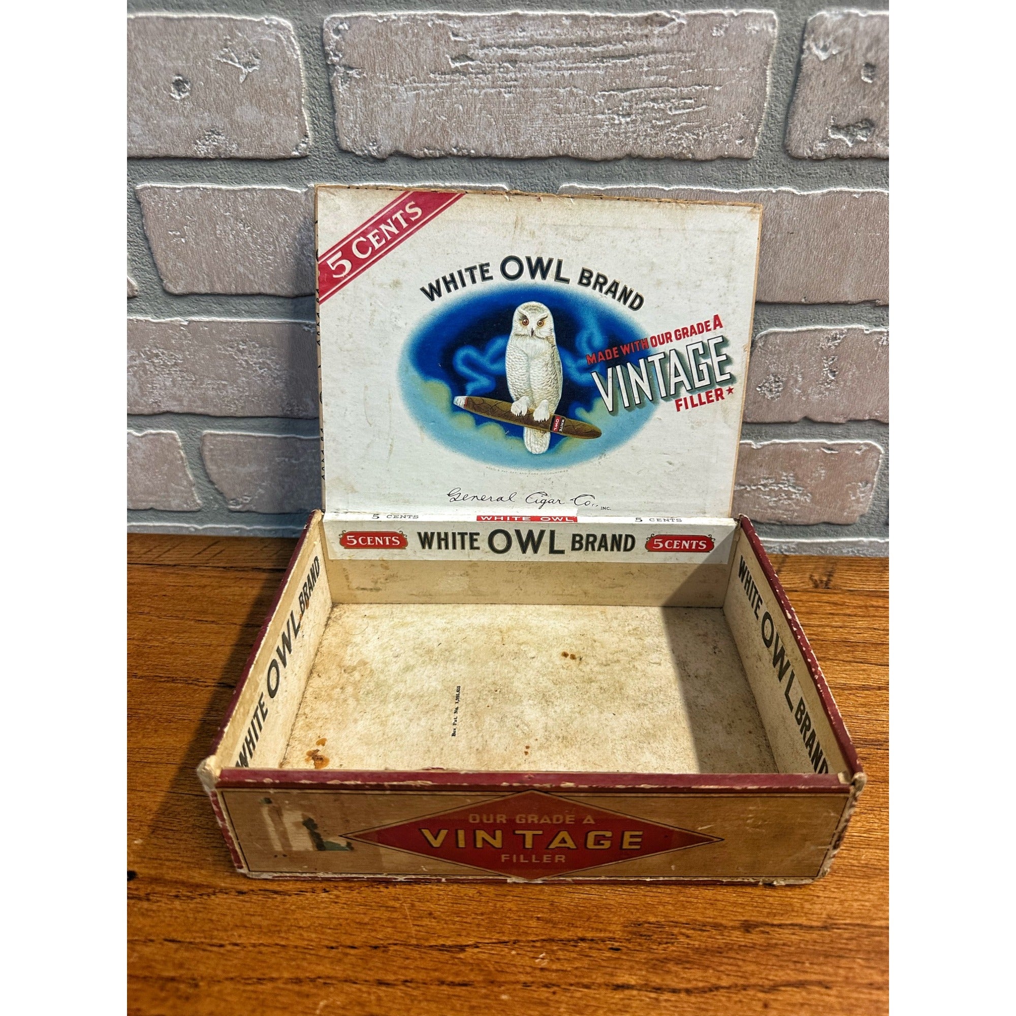 Antique White Owl Brand Wood Cigar Box Graphics Label Empty Vintage