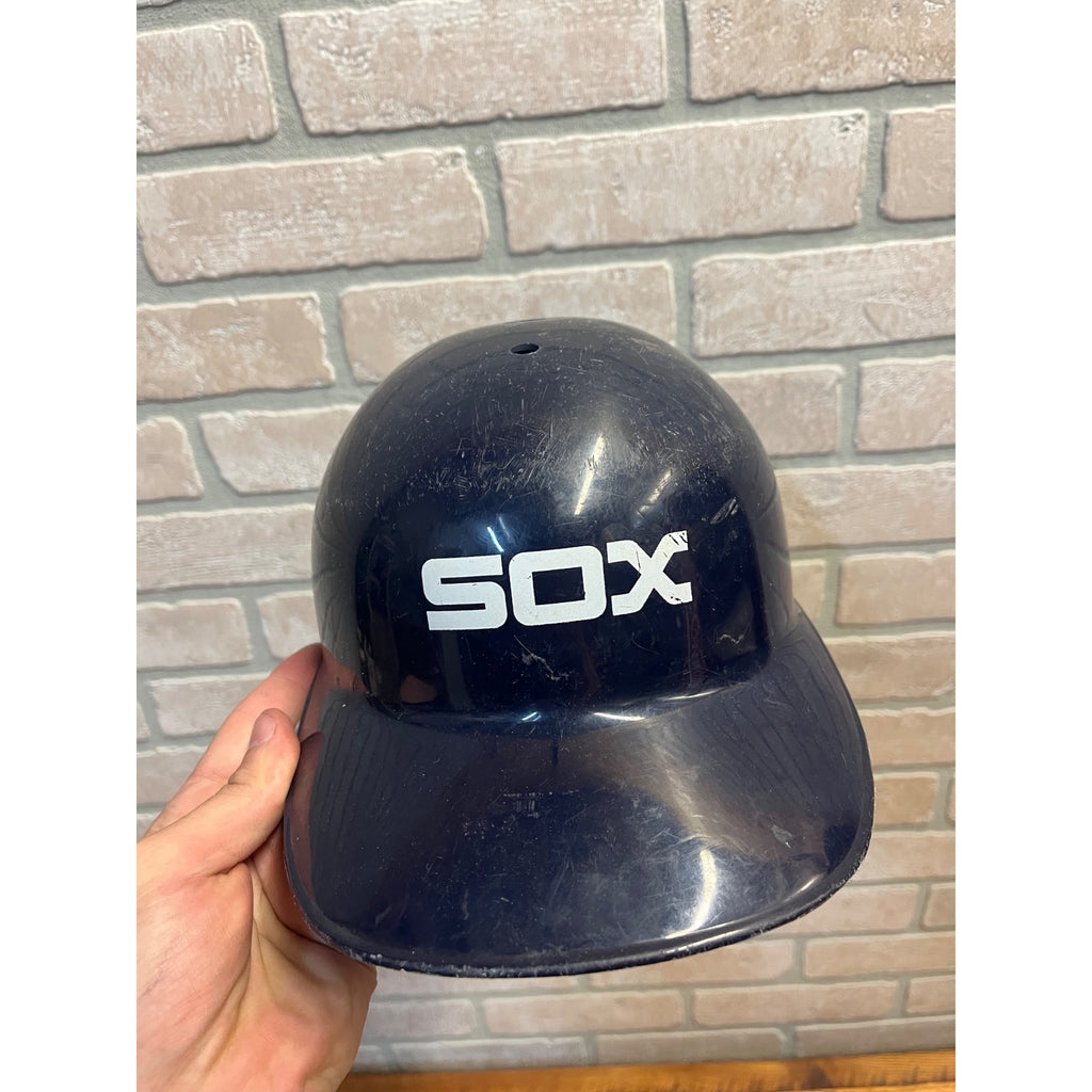 1970s CHICAGO WHITE SOX Sports Products Corp Plastic Batting Helmet MLB Souvenir