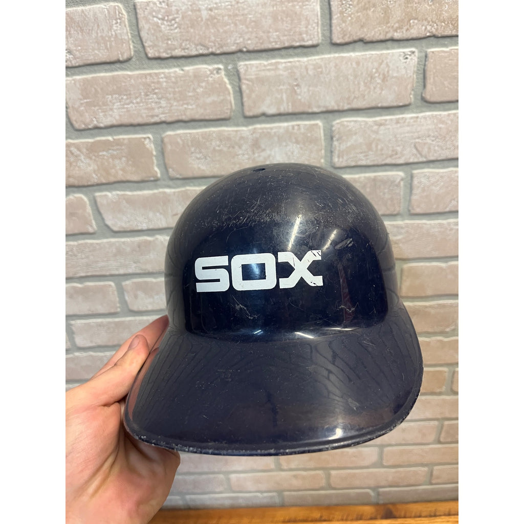 1970s CHICAGO WHITE SOX Sports Products Corp Plastic Batting Helmet MLB Souvenir