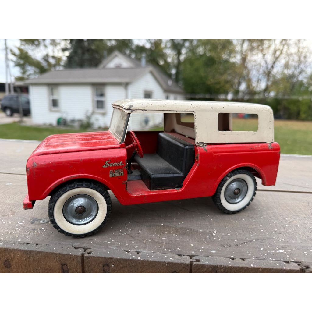 Vintage Tru-Scale International Harvester Scout Truck Pressed Steel Toy