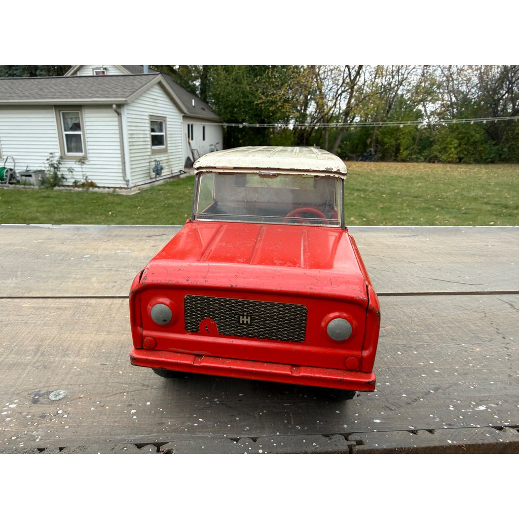 Vintage Tru-Scale International Harvester Scout Truck Pressed Steel Toy