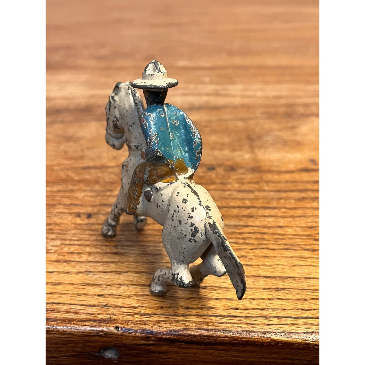 Scarce Grey Iron G59 Cast Iron Mounted Masked Bandit Cowboy Toy Figure