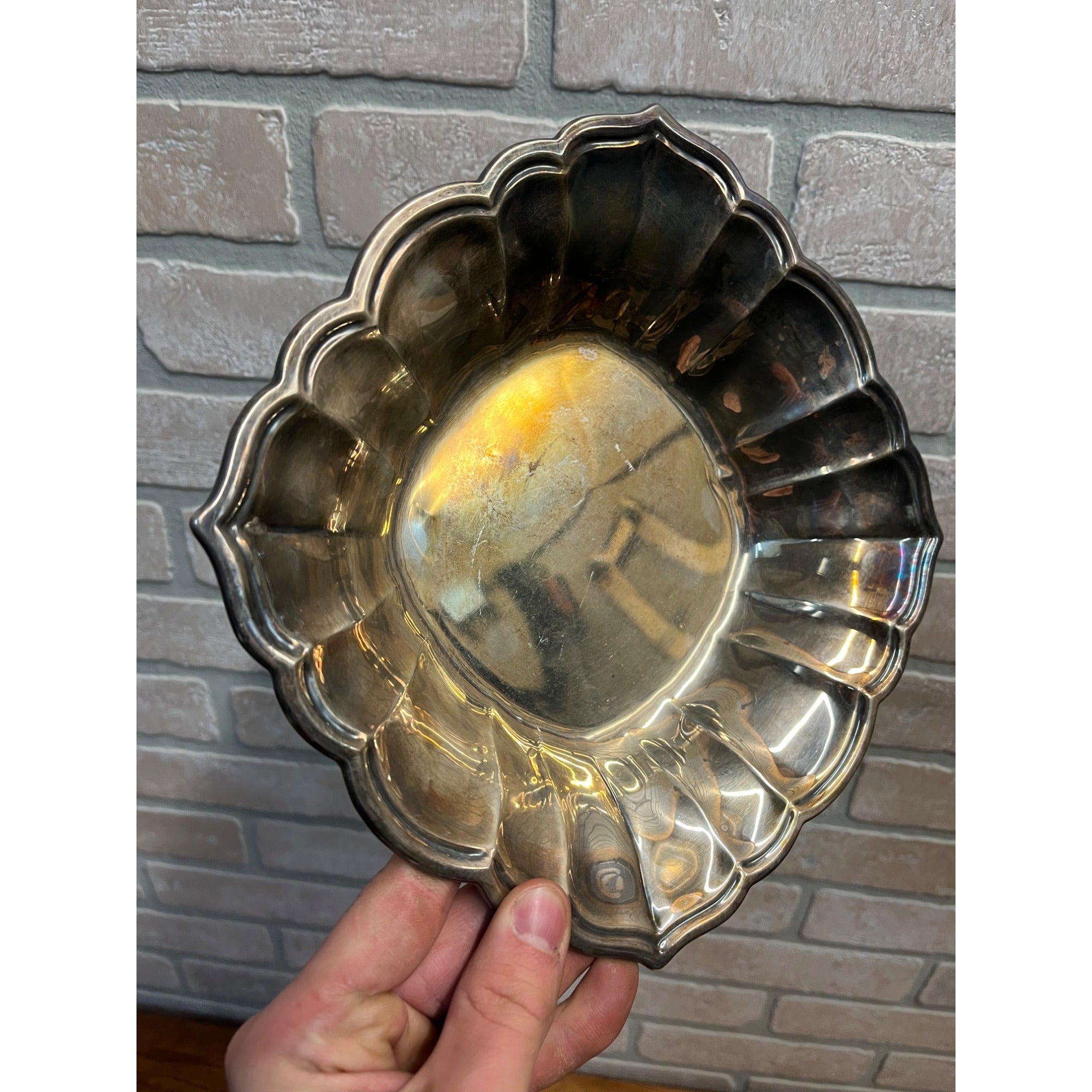 Vintage Chippendale by Reed & Barton Silver Plated 8-1/2" Serving Bowl Dish