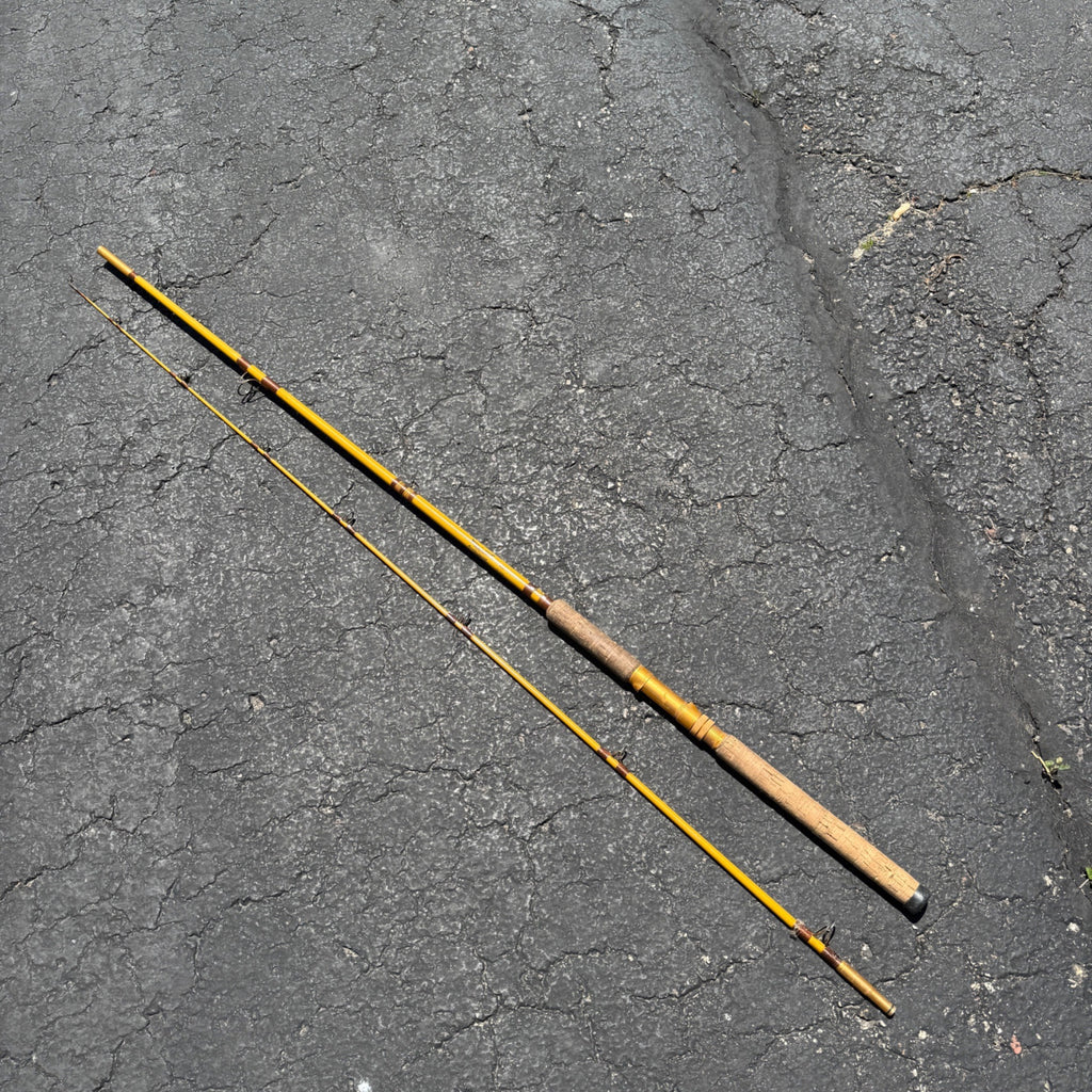 Vintage Grizzly Fenwick SP 1084 9 Foot Spinning Rod Fishing Pole