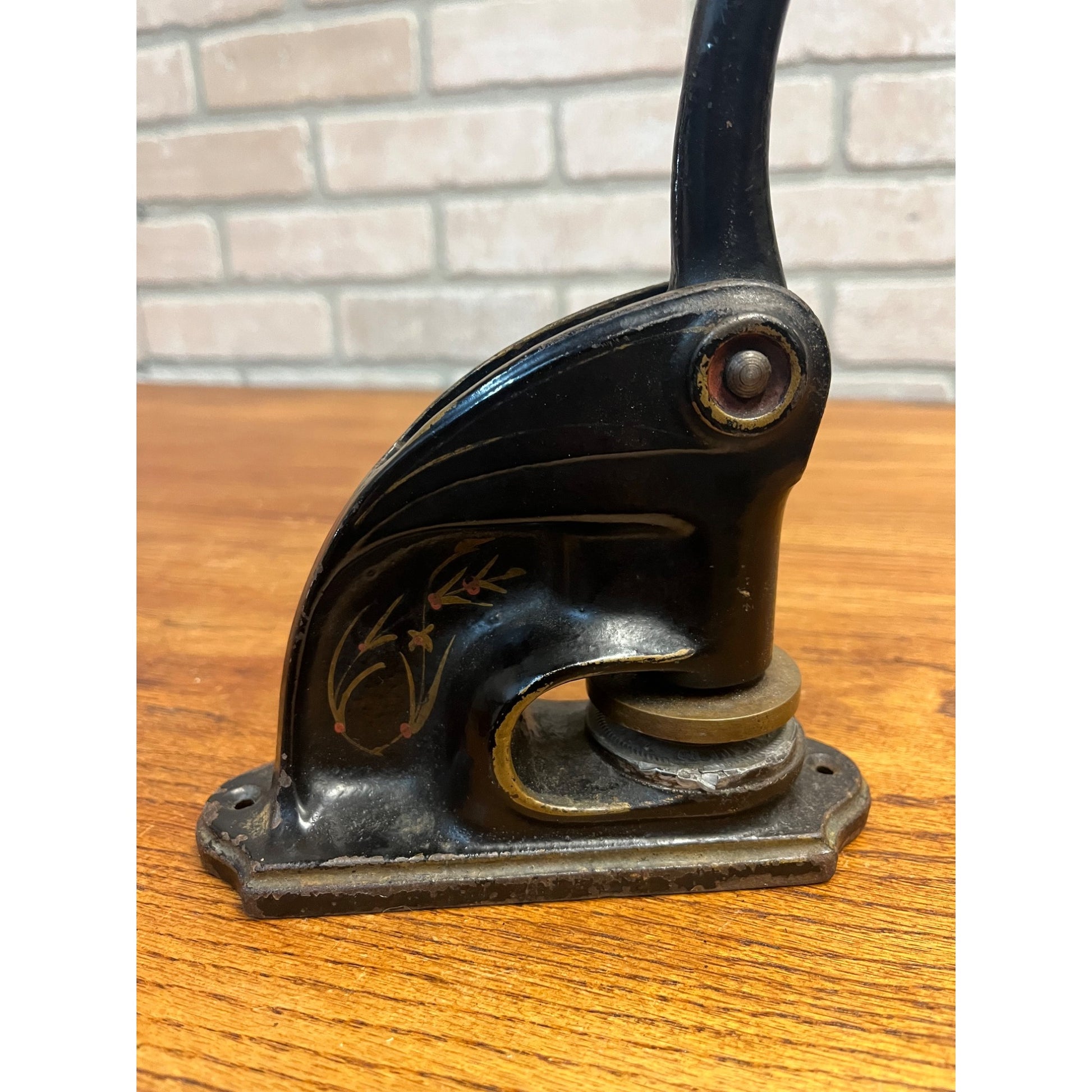 Antique Notary Public Mystic Workers Of The World Cast Iron Seal Stamp