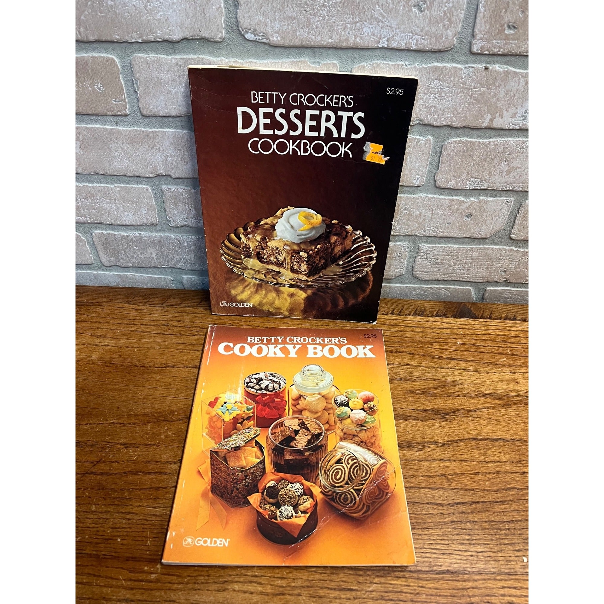 Vintage Betty Crockers Cooky Book (1978) Cookie Recipe Cookbook + Desserts