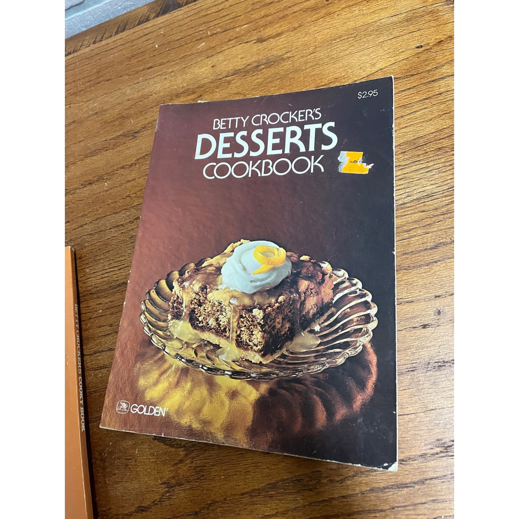 Vintage Betty Crockers Cooky Book (1978) Cookie Recipe Cookbook + Desserts