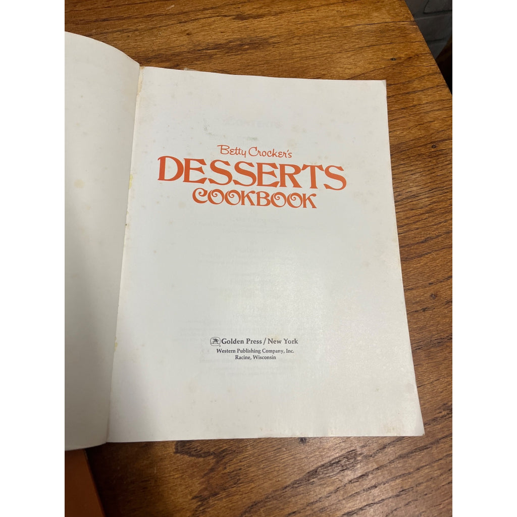 Vintage Betty Crockers Cooky Book (1978) Cookie Recipe Cookbook + Desserts