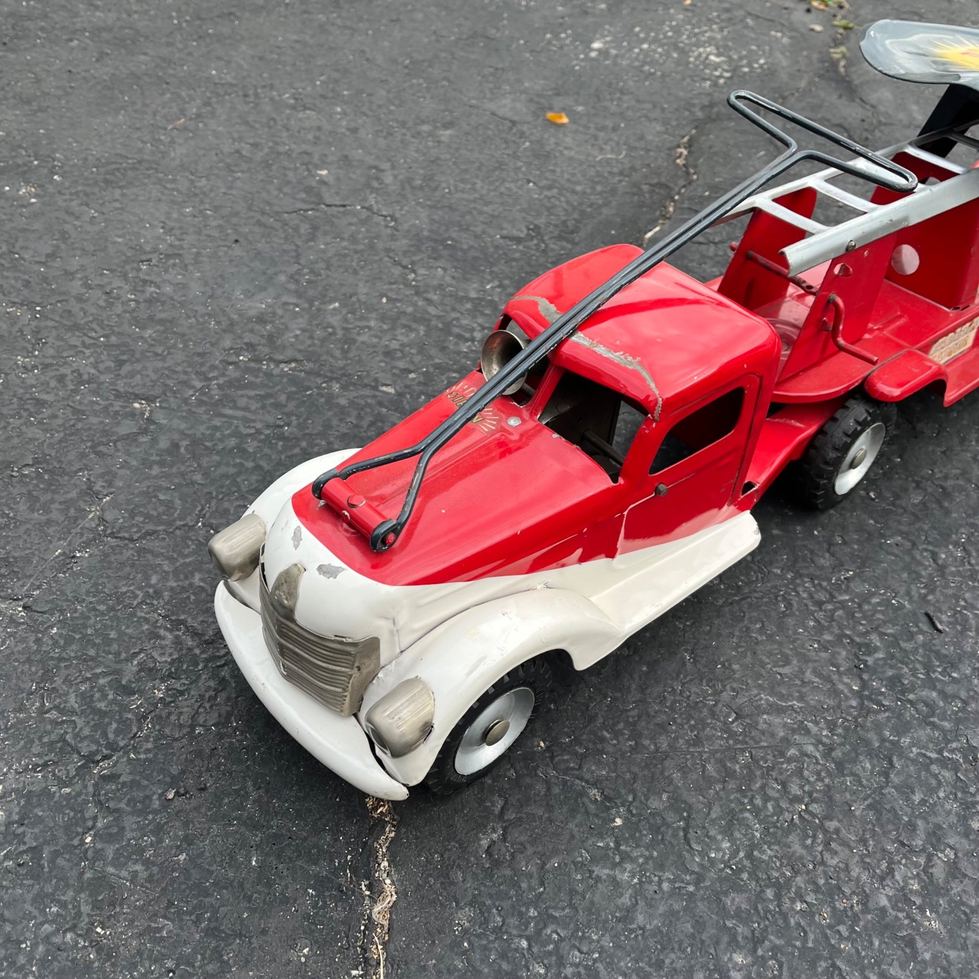 Vintage Buddy L Pull N' Ride Fire Ladder Truck Pressed Steel Toy