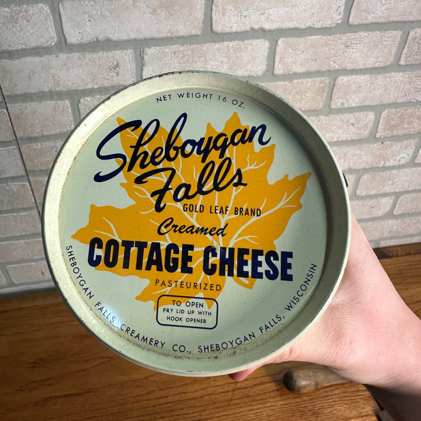 Vintage Sheboygan Falls Wi Gold Leaf Cottage Cheese Container With Cover