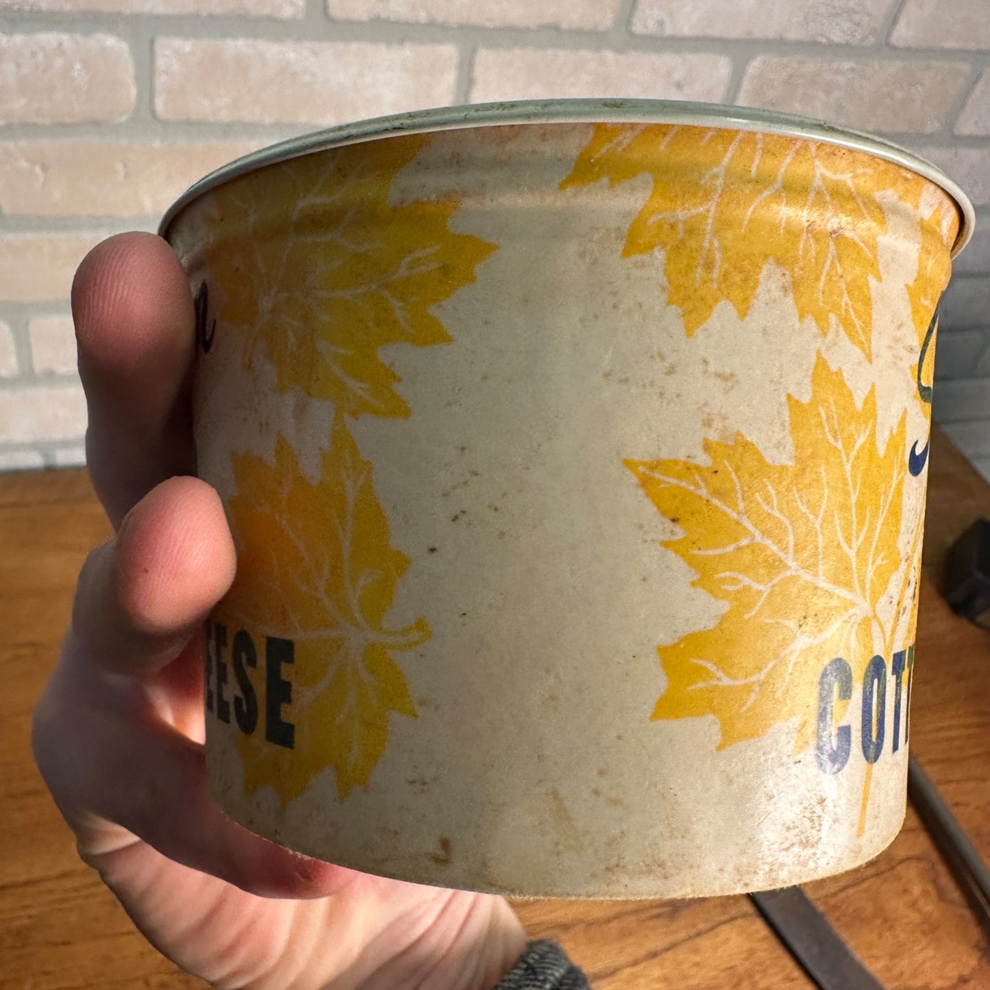 Vintage Sheboygan Falls Wi Gold Leaf Cottage Cheese Container With Cover