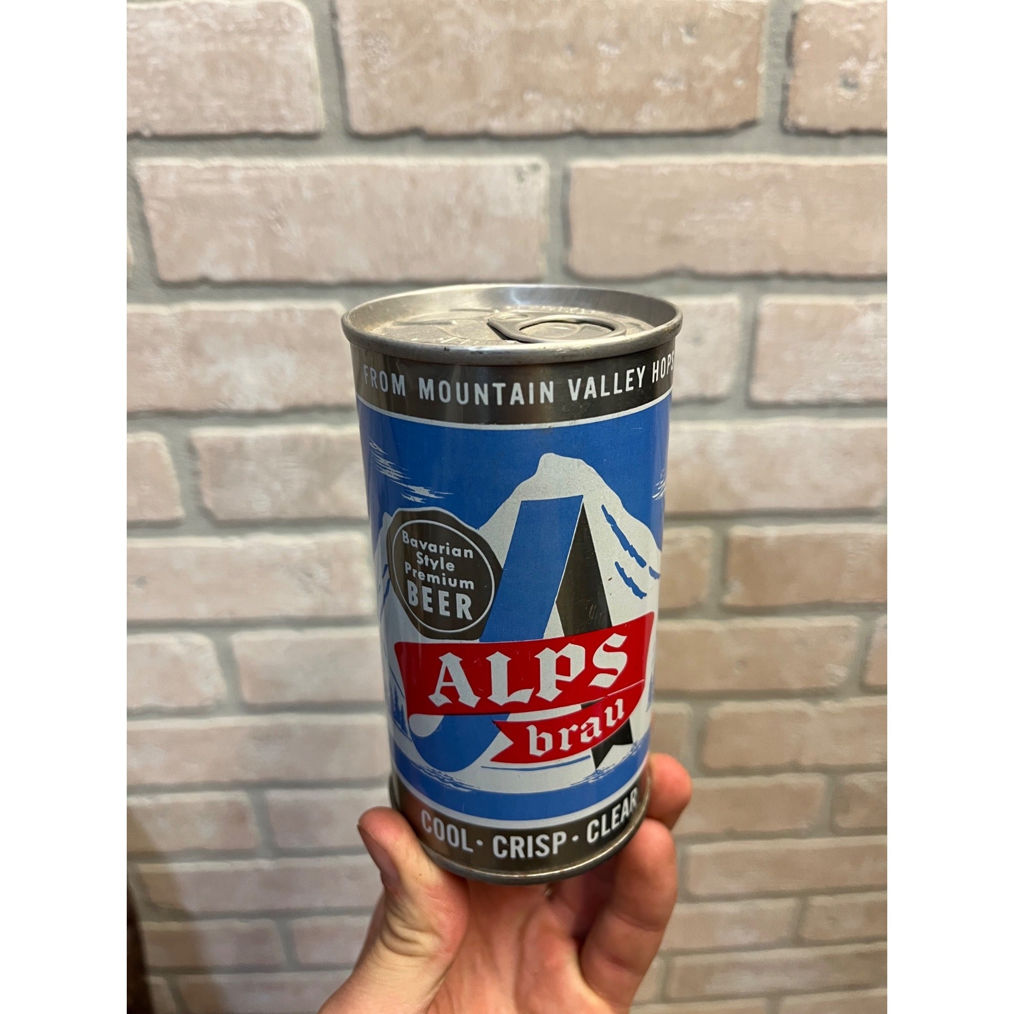 Alps Brau Bavarian Style Flat Top Beer Can - Near MINT - Centlivre Brewing Corp.