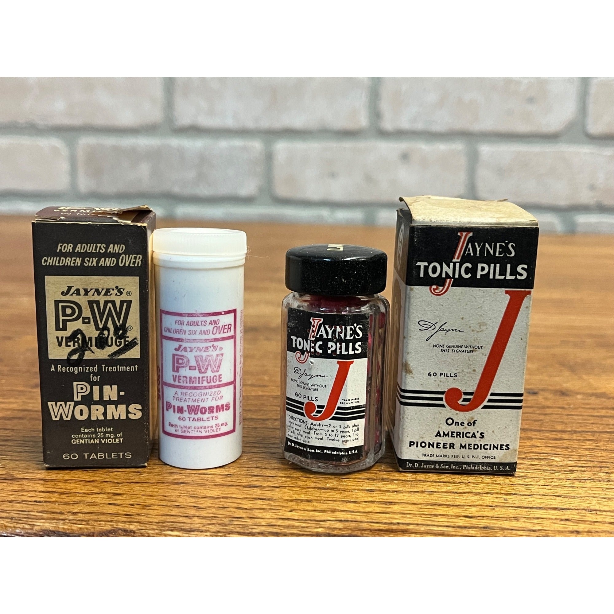 Vintage Dr. Jayne's Tonic Pills & Pinworms Tables Medicine Bottles w/ Boxes NOS