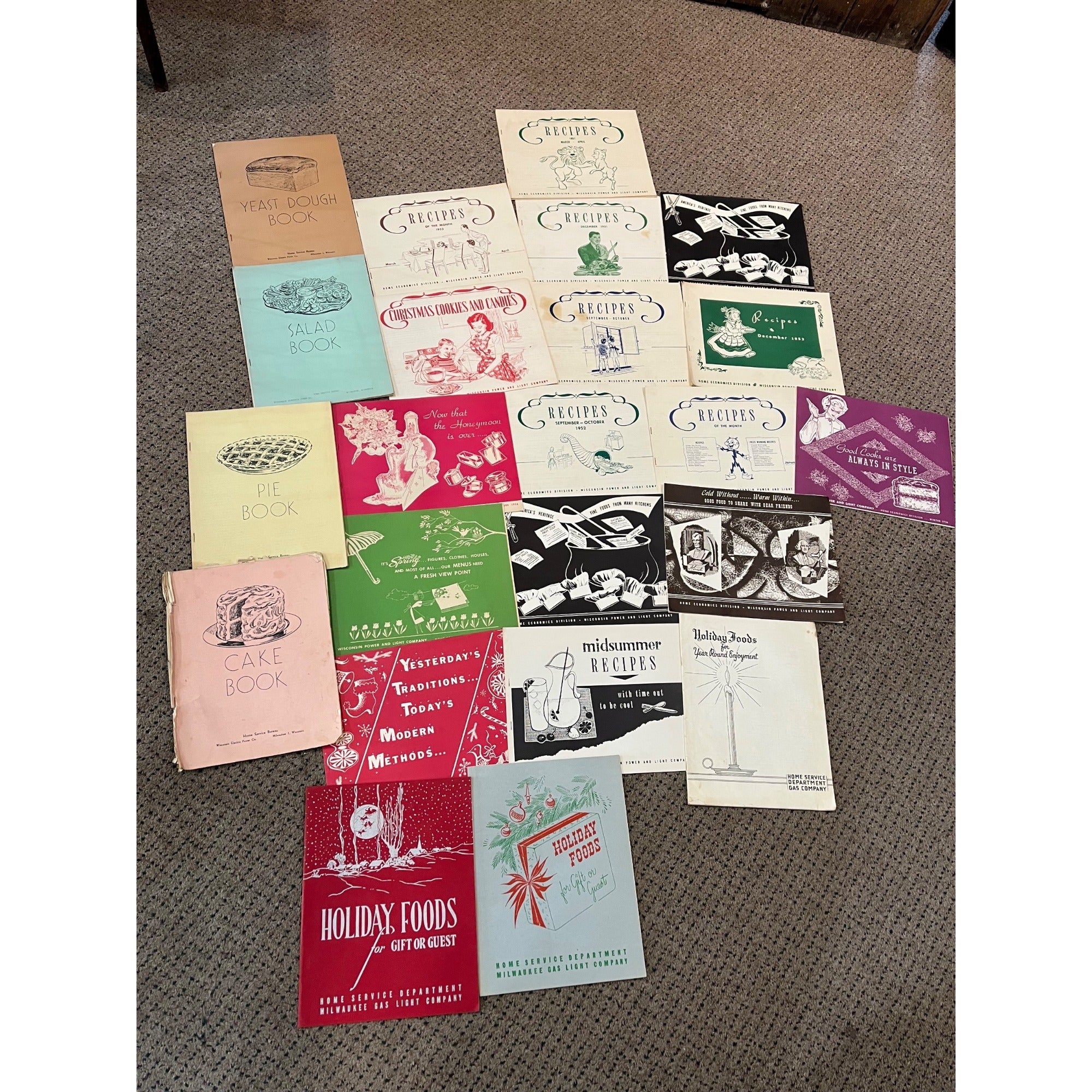 Vintage 1950s Wisconsin Power & Light Company Recipe Books Christmas Huge Lot