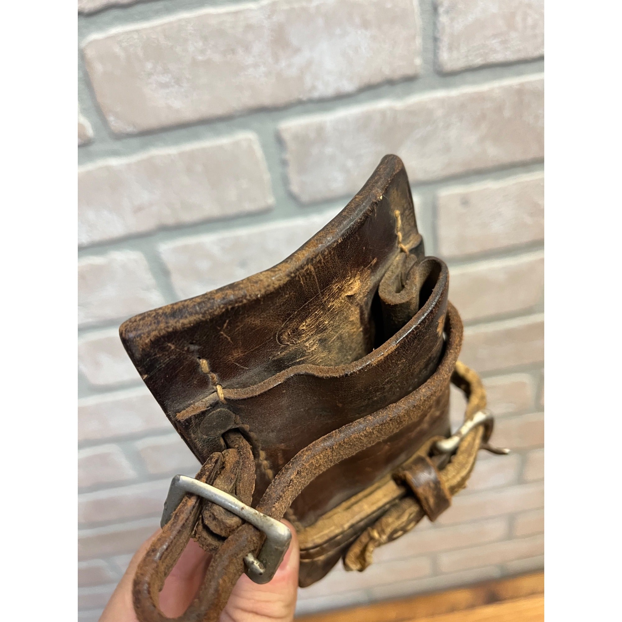 Antique Leather Belt Tool Holder Frog Lineman Fence Pliers Holster c1930