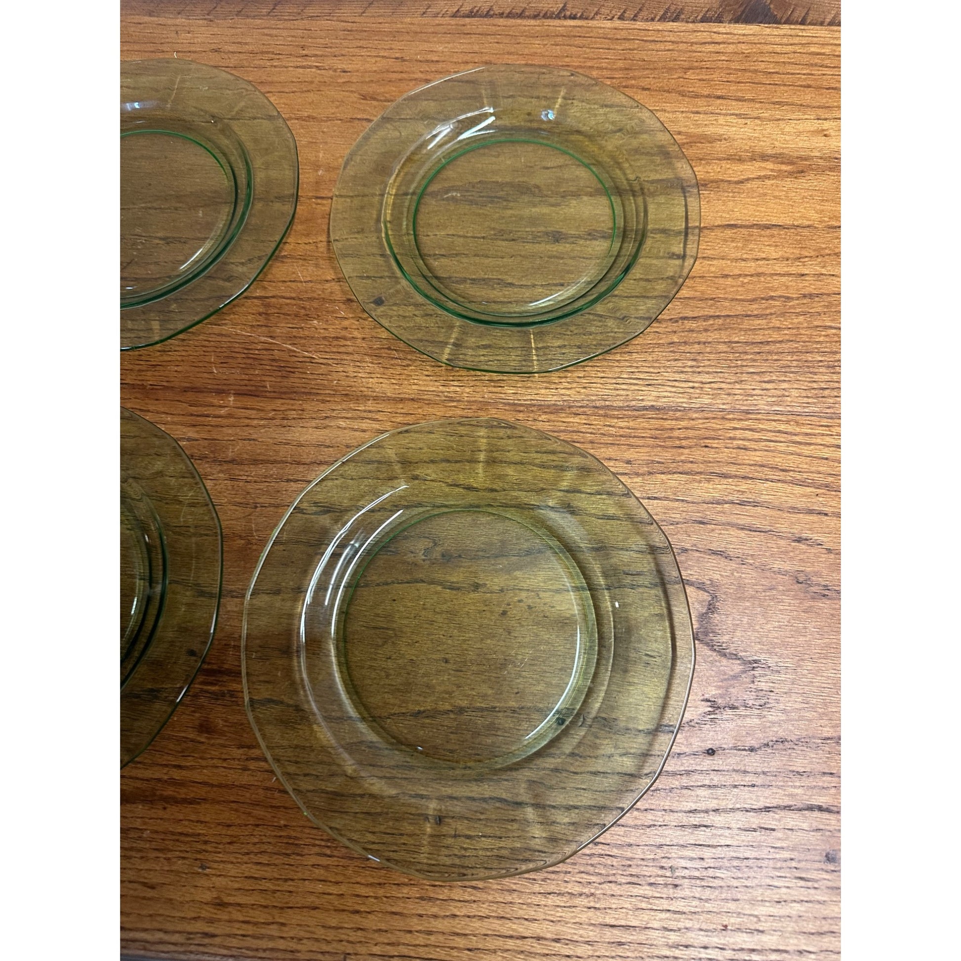 Vintage Uranium Vaseline Green Glass Salad Lunch Dessert Plate 4pc Lot 8.75"