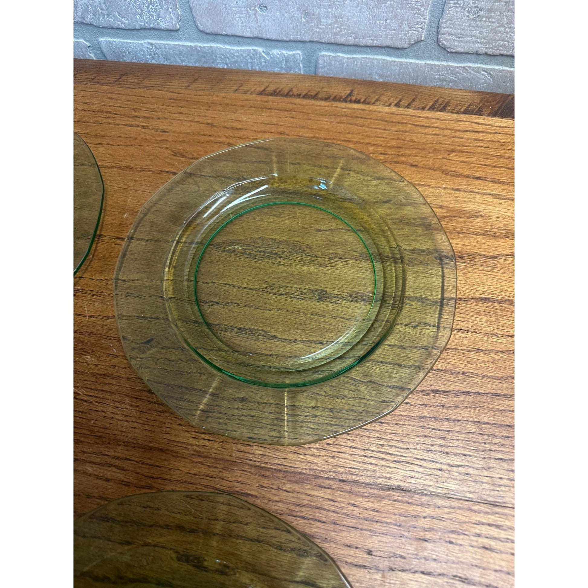 Vintage Uranium Vaseline Green Glass Salad Lunch Dessert Plate 4pc Lot 8.75"